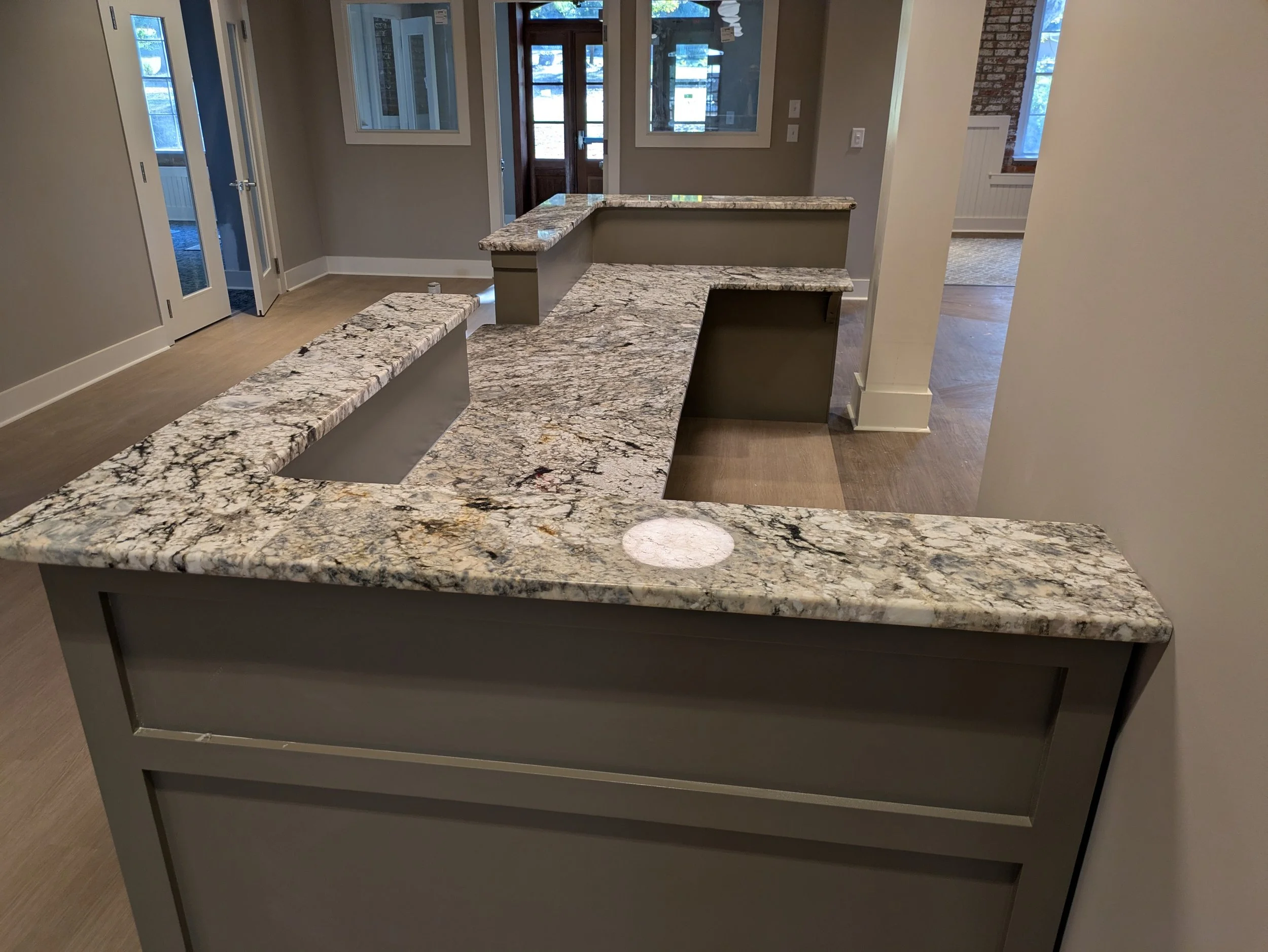 FOAL.BUILD.CHECKOUT.DESK. - Tom Cruce.jpg