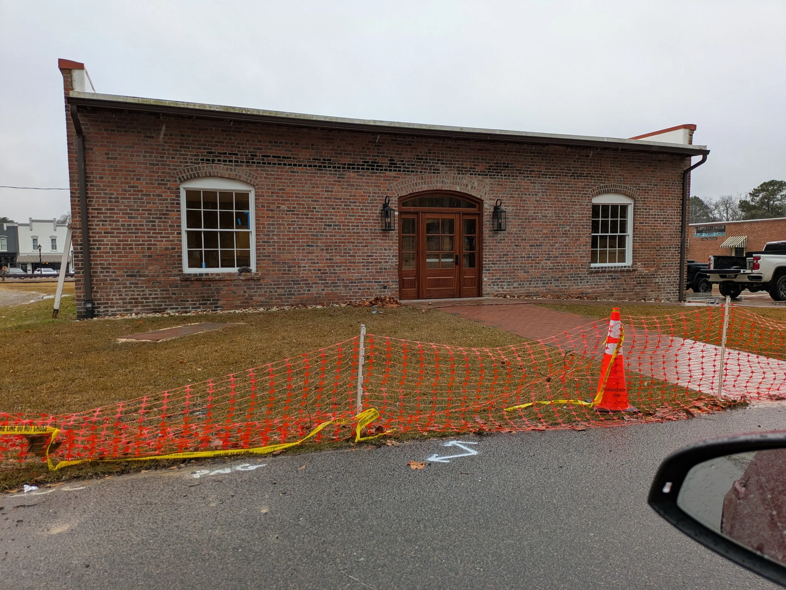 FOAL.BUILDING.FRONT.FINISHED - Tom Cruce.jpg