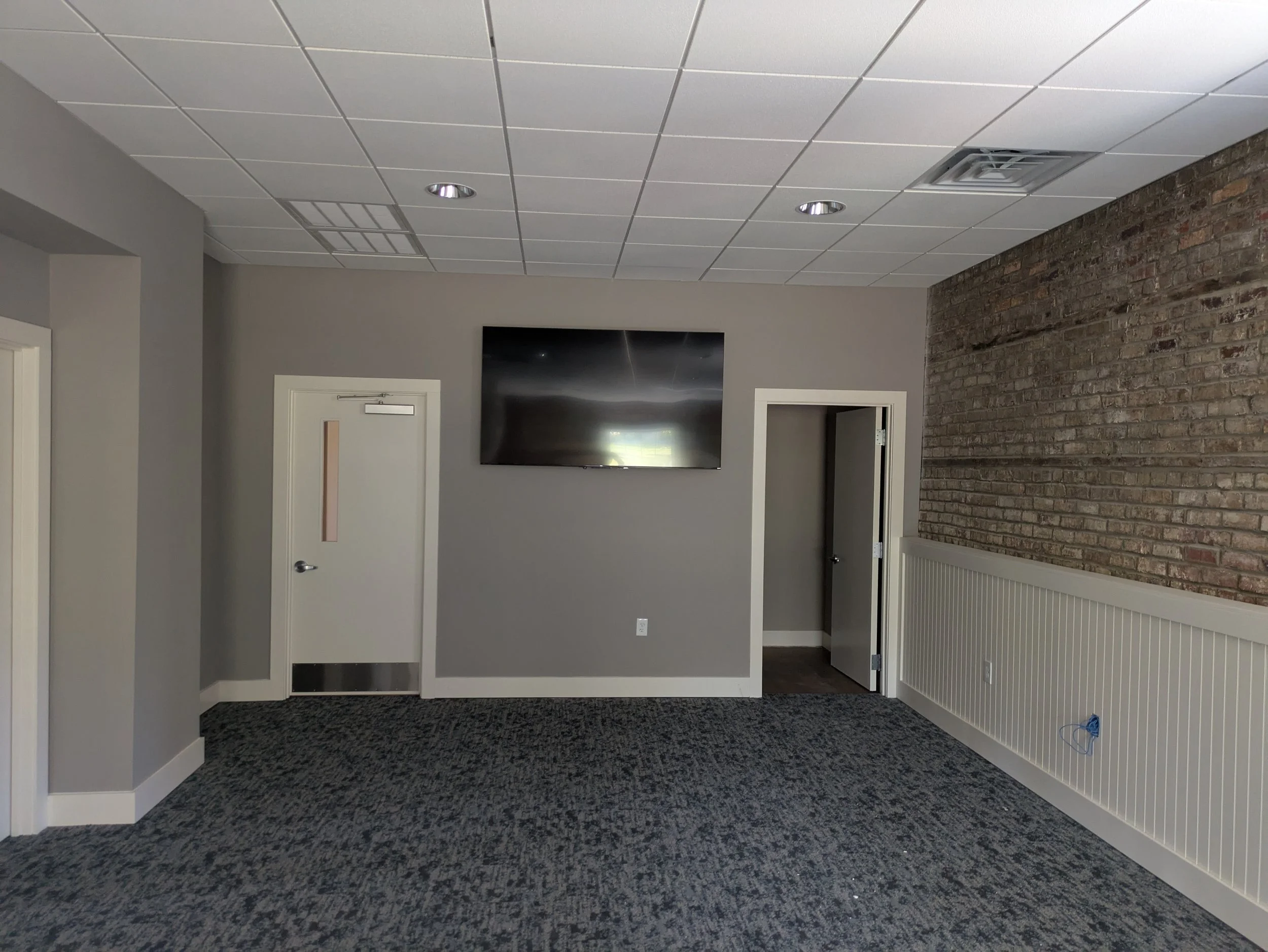 FOAL.COMMUNITY.ROOM.LIBRARY - Tom Cruce.jpg