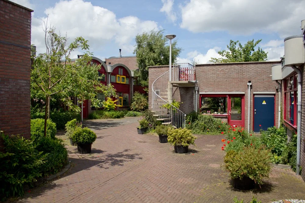 Afb. 4 | de wandelstraat (foto:  , geschatte datering 2016, [21 april 2021]). 