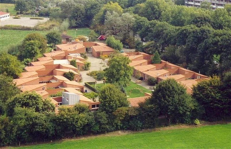 Afb. 2 | luchtfoto (foto:   datering geschat 1980-2017, [23 april 2021]).