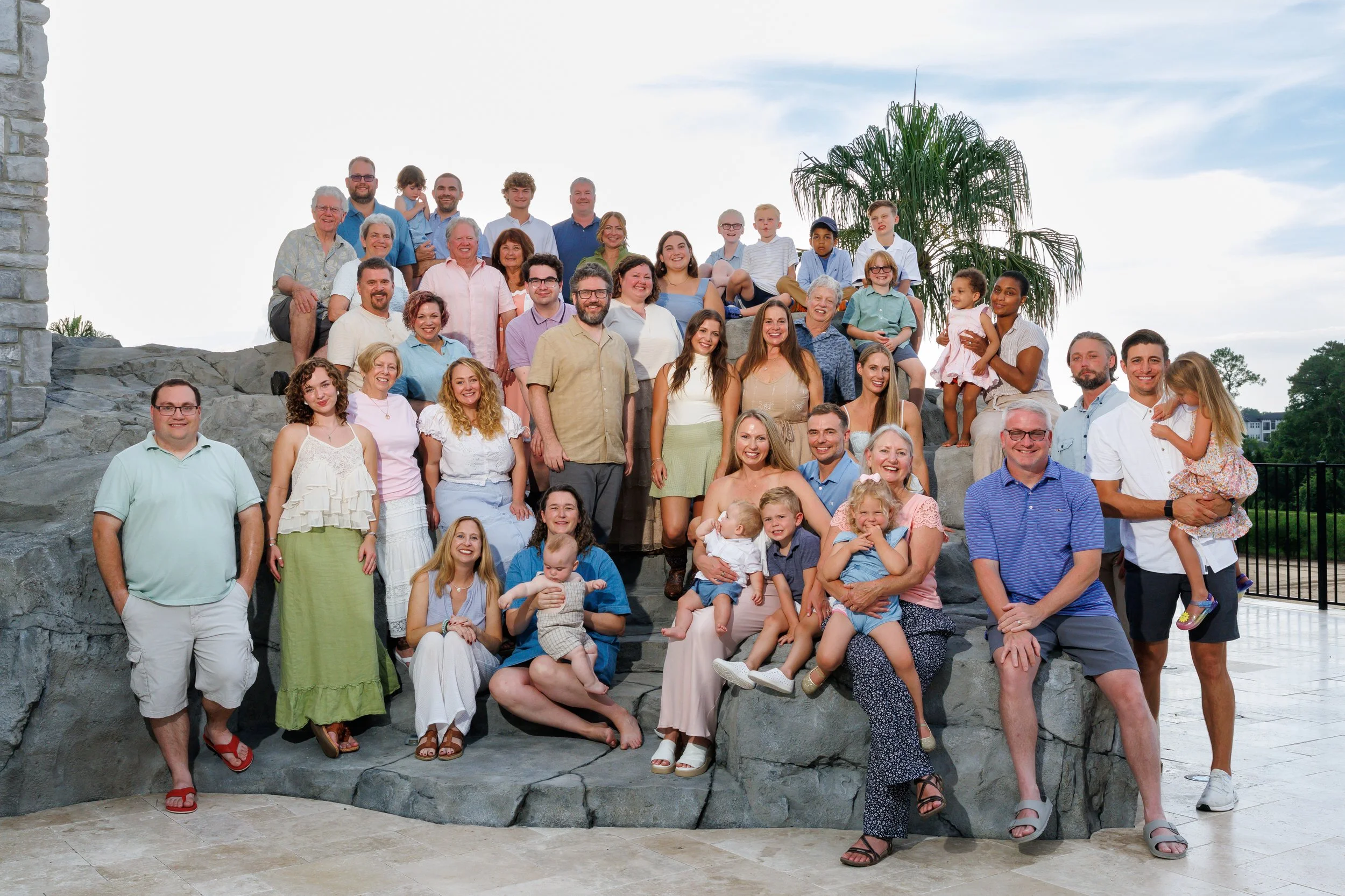 Family Photography at Reunion Resort: A Guide to Large &amp; Multigenerational Family Photos