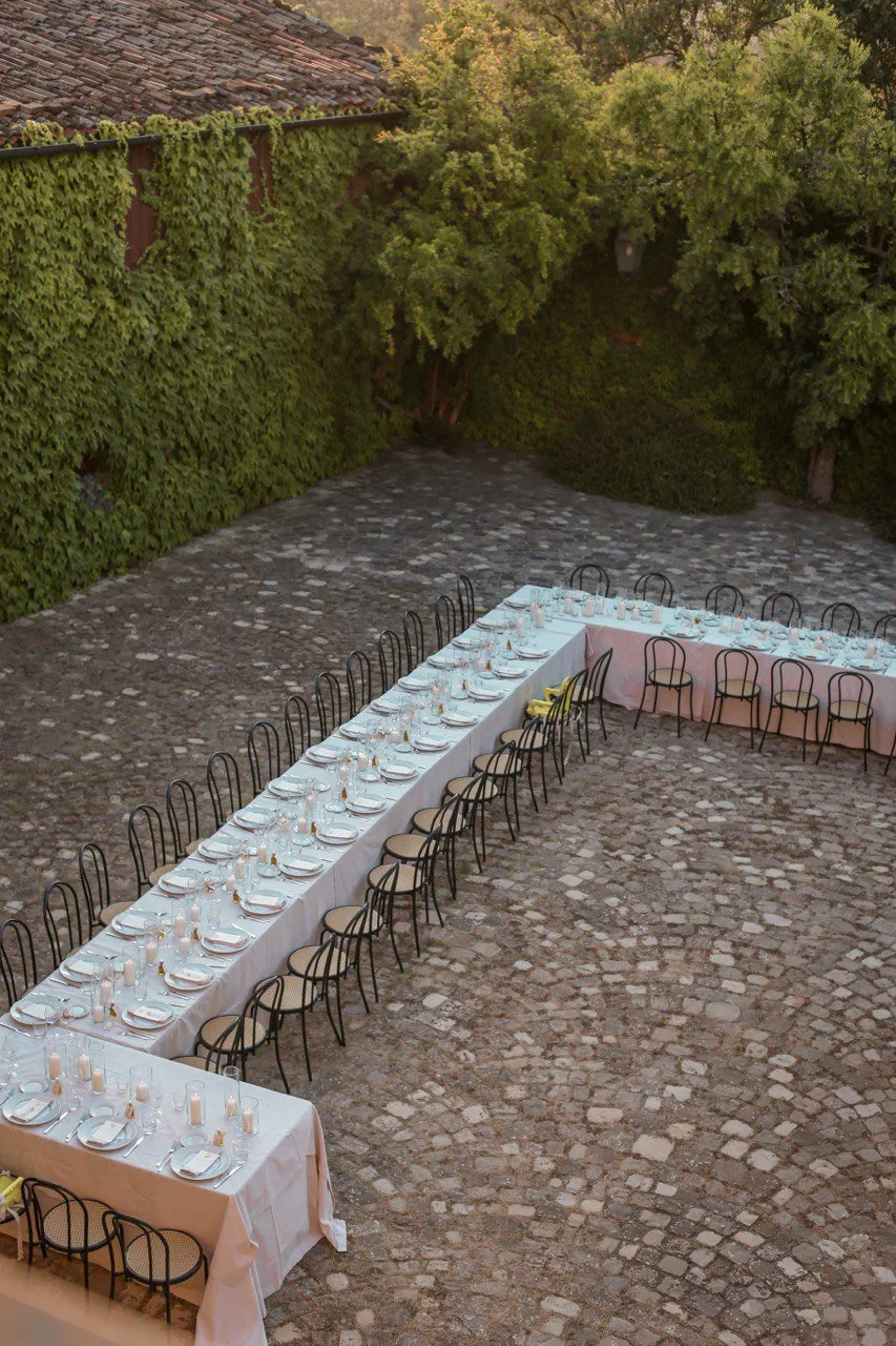 allestimento tavolo matrimonio in un castello 