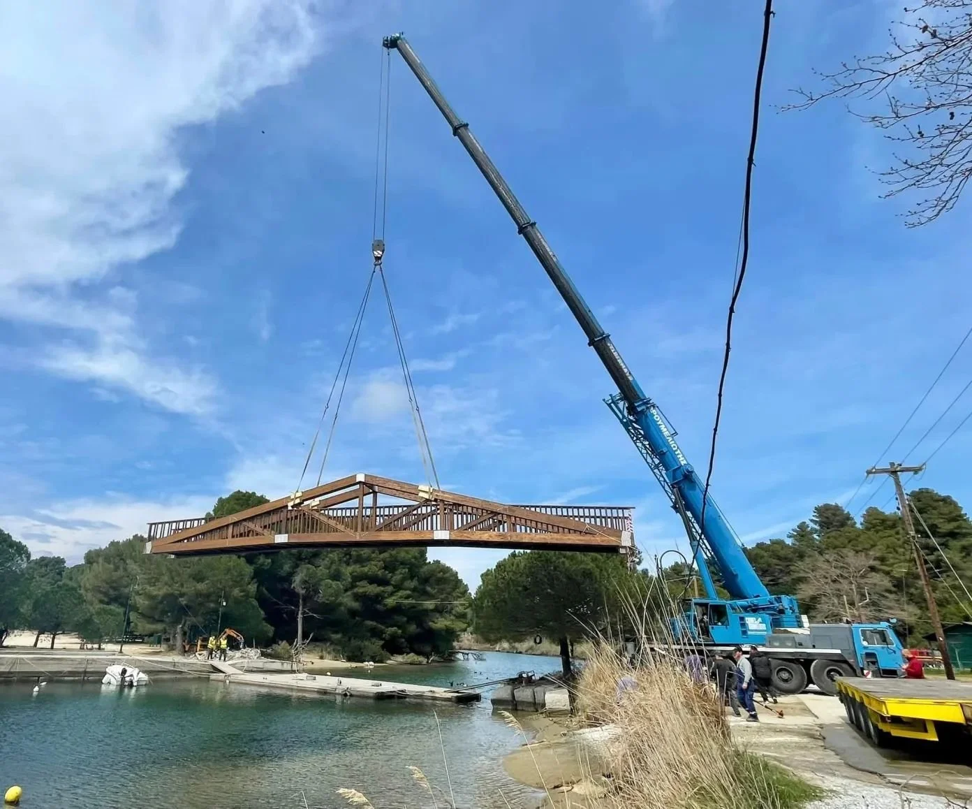 Crane.jpg