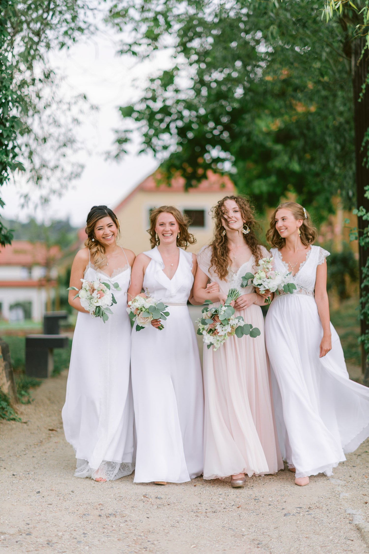 Blog.Bridal-Breakfast.Bridesmaids.Weingut-Hochzeit.Heiraten-in-Dresden.Hoflößnitz_marrylight-Hochzeitsplanung-21.jpg