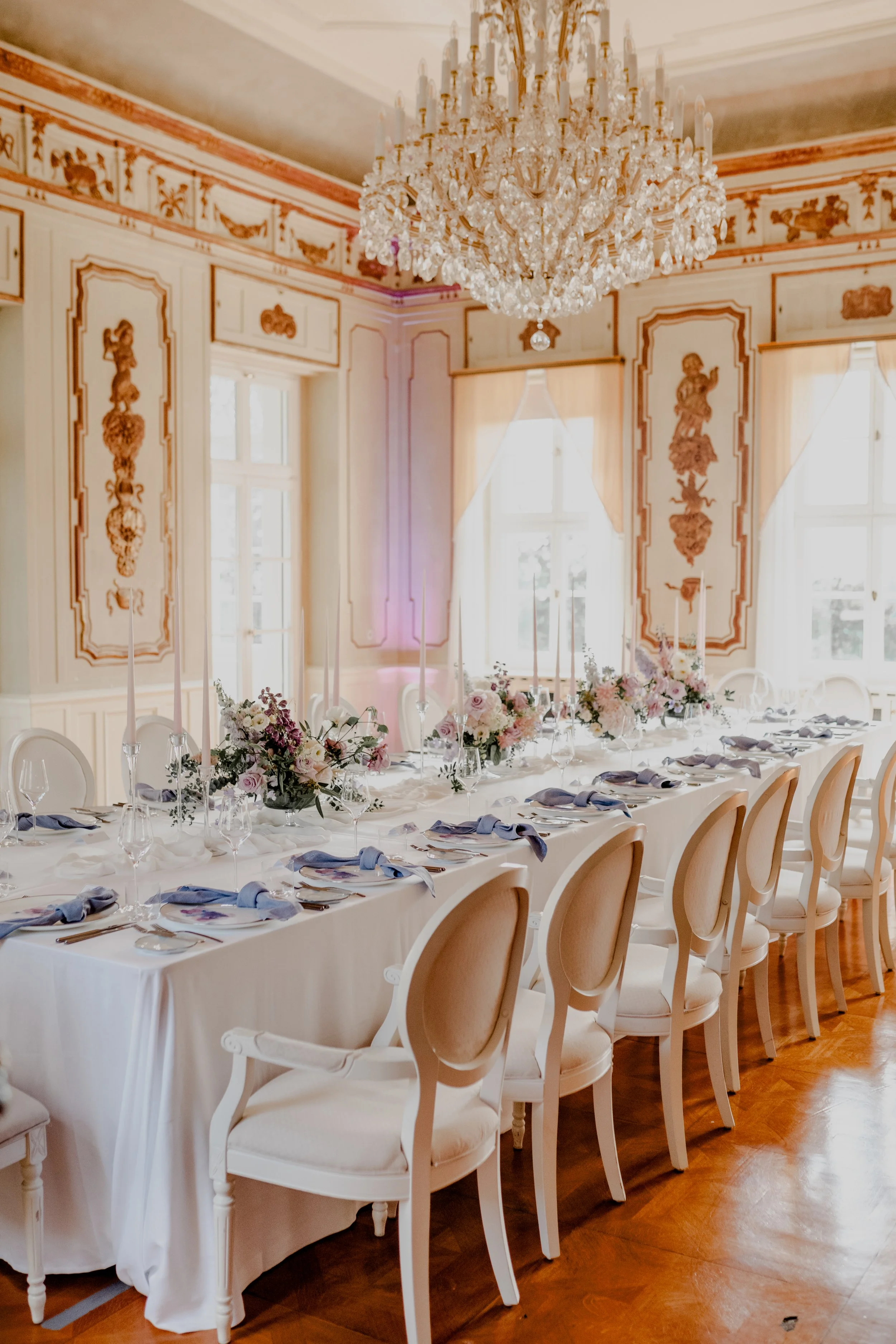 exklusive-premium-hochzeit-villa-wollner-heiraten-in-dresden-hochzeitskonzept-hochzeitsdekoration-hochzeit-in-dresden-hochzeitsplanerin-marrylight-hochzeitsplanung