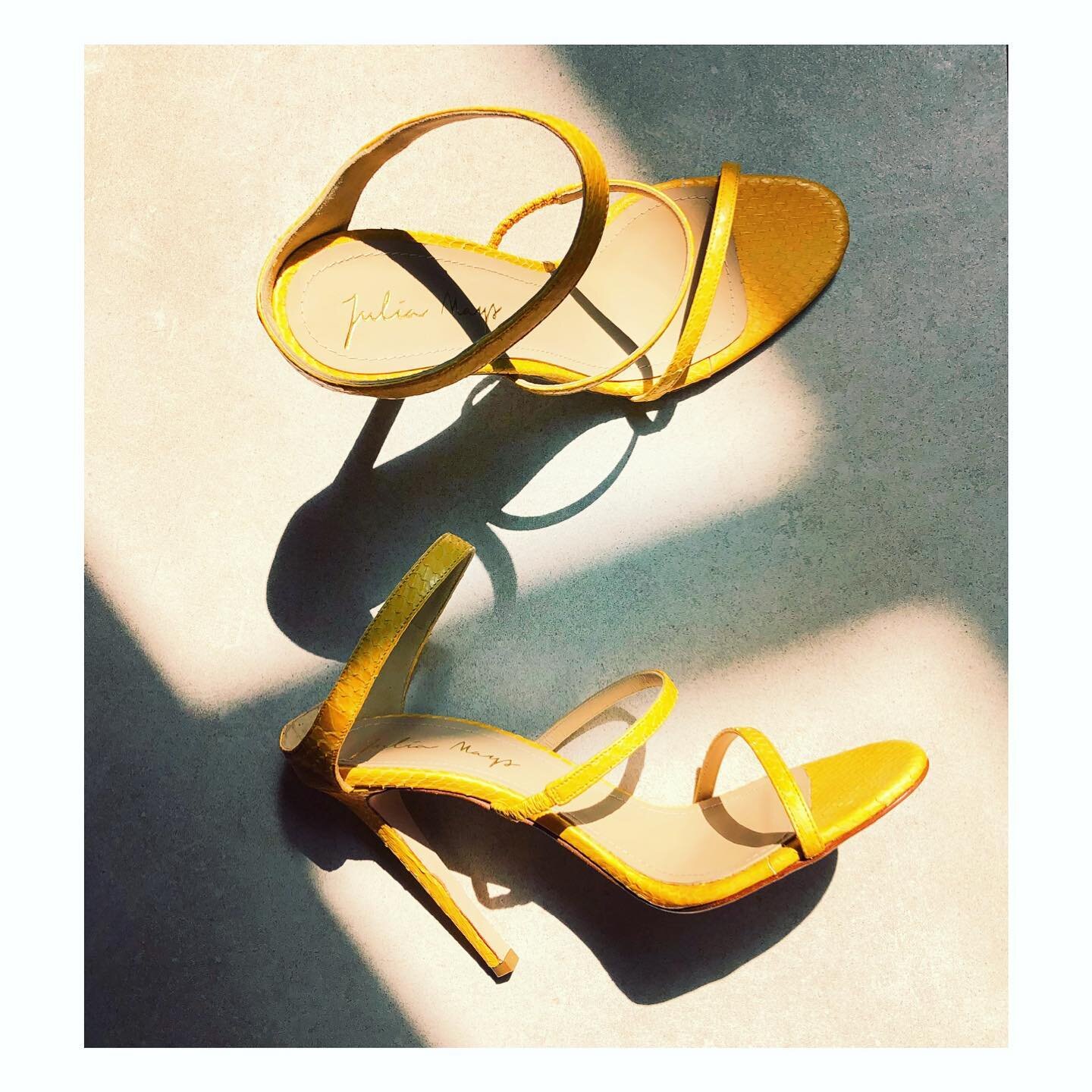 On our way to sunshine ☀️ #cocomules #yellow #shoelove #juliamays