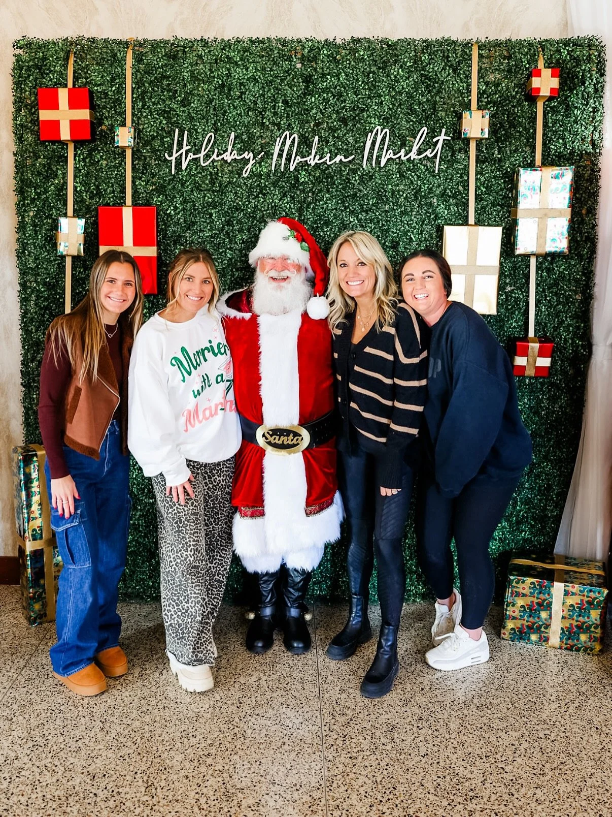 HMM LADIES&rsquo; NIGHT 🥂🎄✨

🗓️ FRIDAY, NOVEMBER 21st | 5pm-8pm
📍 5110 N 132nd Street | @omahapalazzo 
🎉 SPONSORED BY: @elevatemedspaomaha 

🍾 EVENT DETAILS:
&bull; Over $3,000 worth of giveaways!! 
&bull; Swag Bags
&bull; Champagne Bar
&bull; 