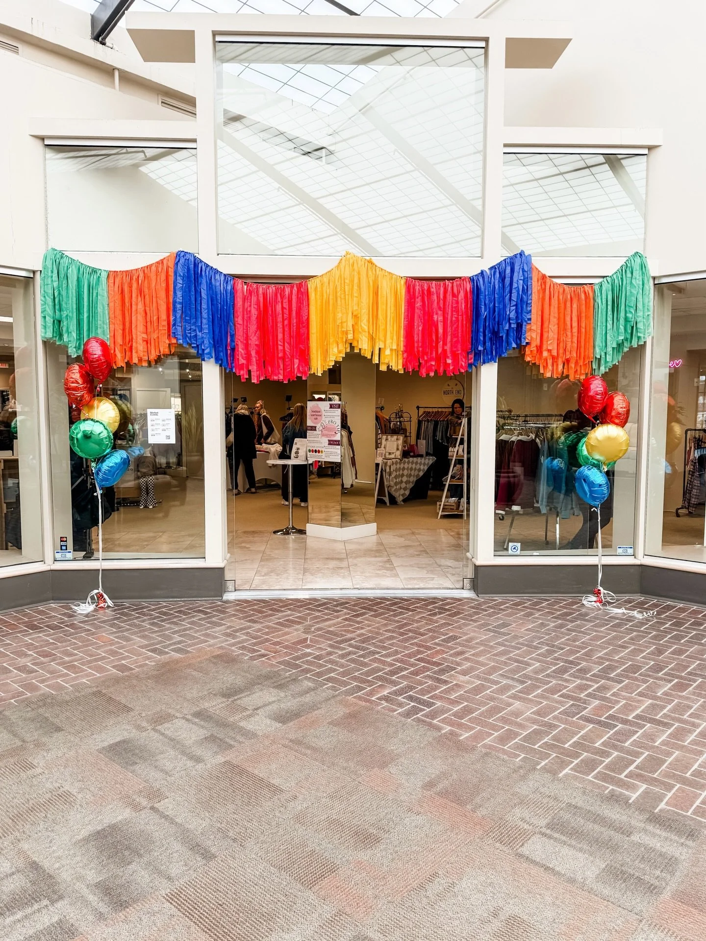 BWS WKND 1 ✔️ 
NEXT UP: WEEKEND TWO! 🎉

Web rounded out Weekend One, time to gear up for Weekend Two of our Semi-Annual Boutique Warehouse Sale! You know the drill&hellip; same place, everything marked $5-$25, but a new round of shops! (Along with a