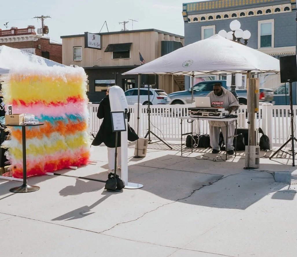 Spring Modern Market is TOMORROW!! We will have a Live DJ bringing all the fun vibes &amp; tunes to the best parking lot party of the yearrrrr while you shop &amp; socialize! 🎶 🛍️

🛍️ 50+ Small, Local Businesses 
🗓️ Sat. May 2nd | 10am-4pm
📍 302