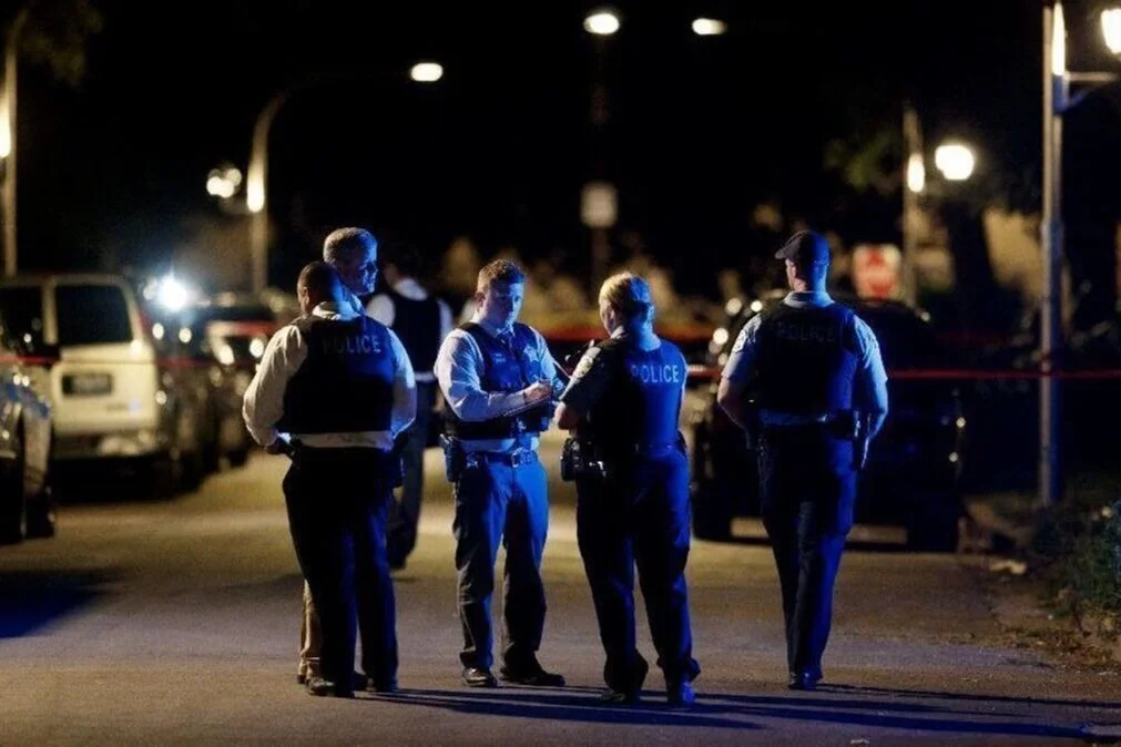 Three Dozen Chicago Gangs Form Pact To Shoot Police If They Pull Gun On Suspect