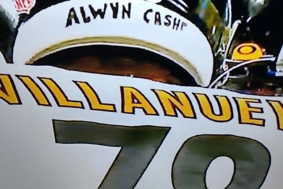 NFL Player Replaces Social Justice Message With Fallen Soldier, Alwyn Cashe, Written on Helmet