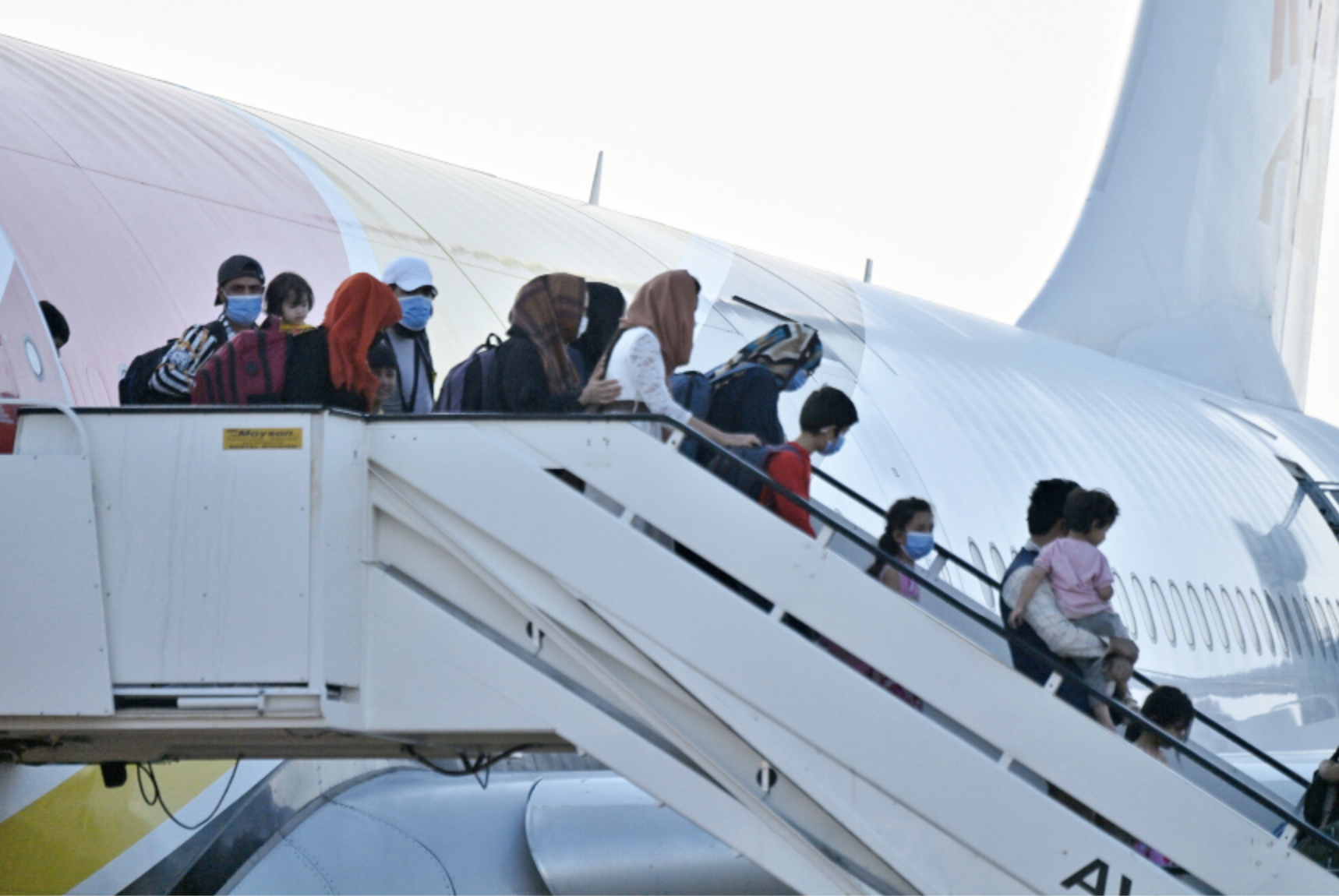 Airbnb announces plans to house 20,000 Afghan refugees for free