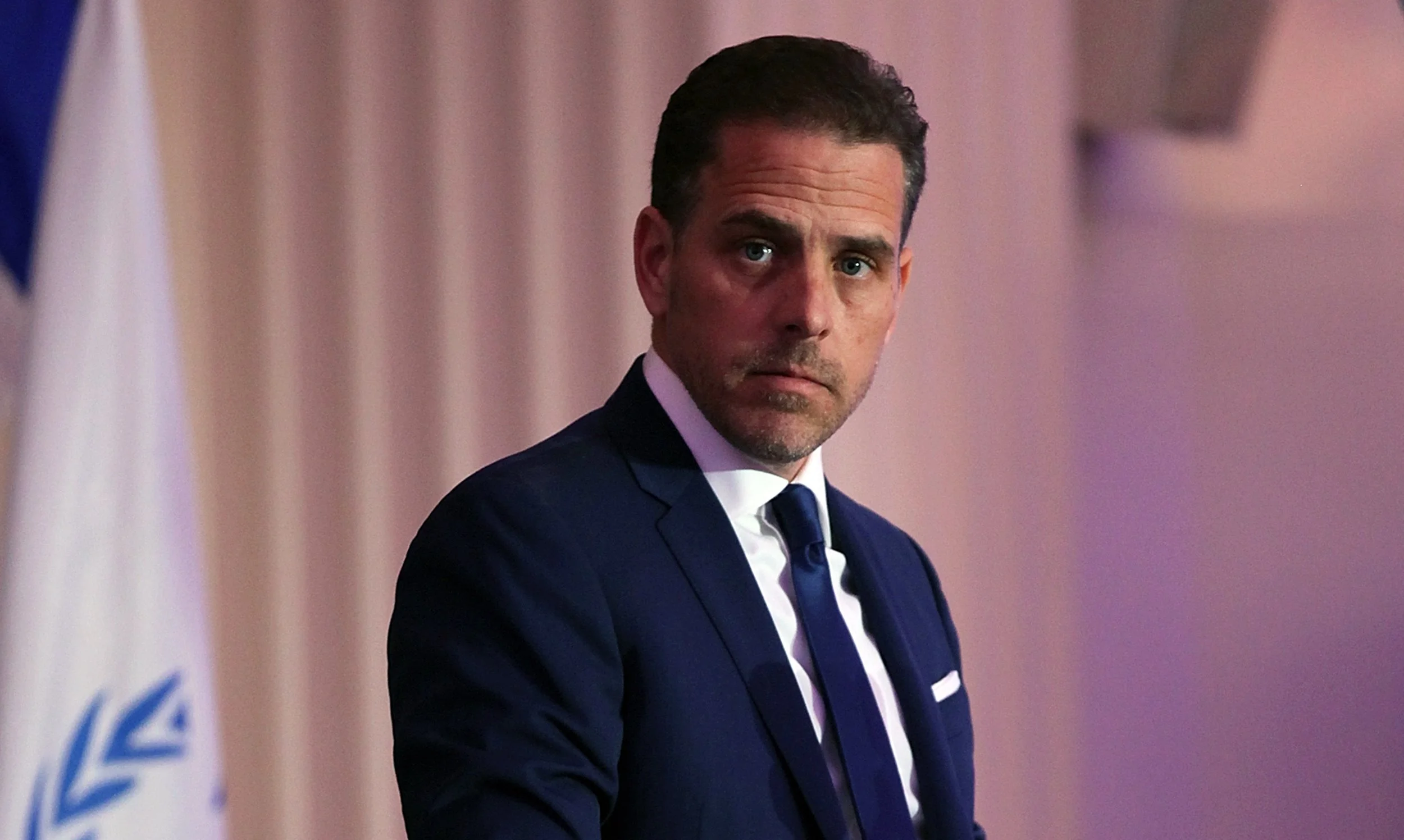 A Naked Hunter Biden Appears to Admit to Losing ANOTHER Laptop