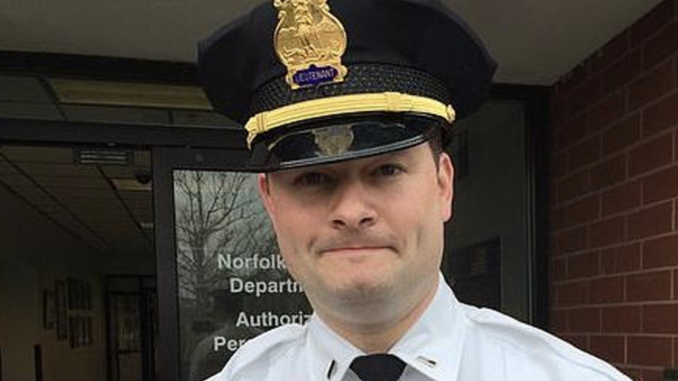 Police officer fired for donating to Rittenhouse wants job back