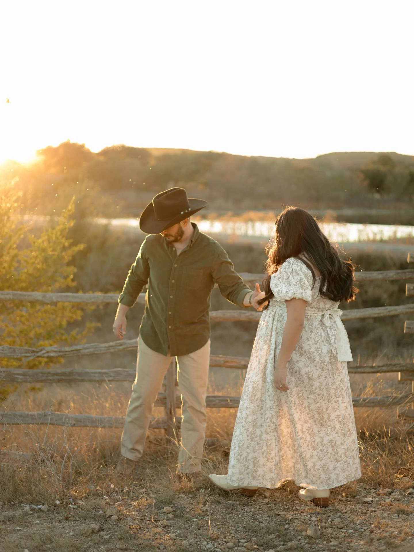 A soft maternity session for two of the most kindest people we&rsquo;ve had the pleasure to meet. It was such an honor to capture Adryanna and Kyle&rsquo;s maternity session. One of the greatest joys in what we do is when our couples invite us back t