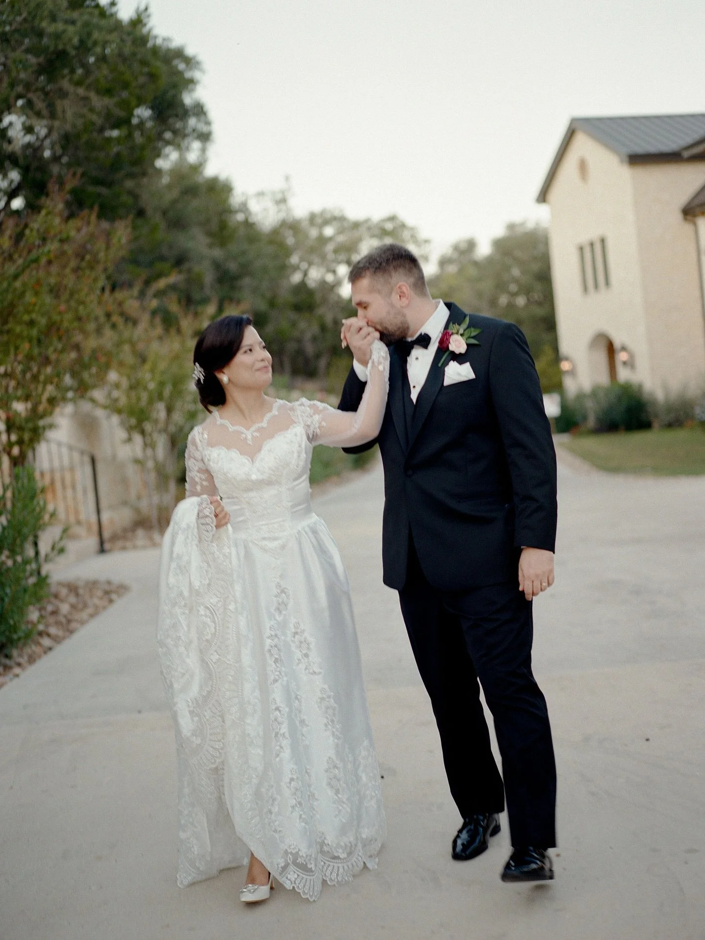 Ileana and Tim post ceremony soaking in the bliss as newlyweds. 🤍✨