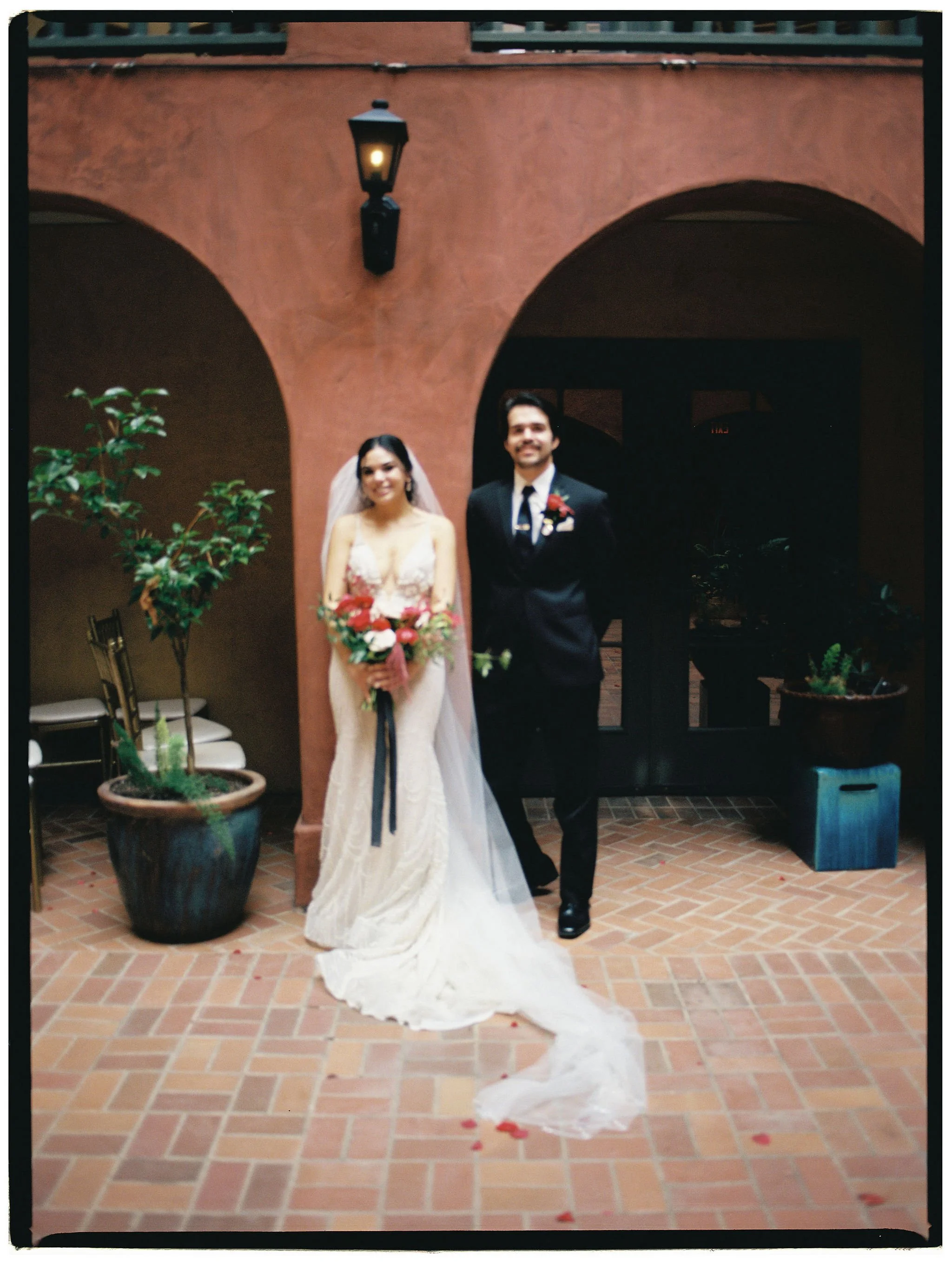 brownsville-spanish-film-wedding-couple-5.jpg
