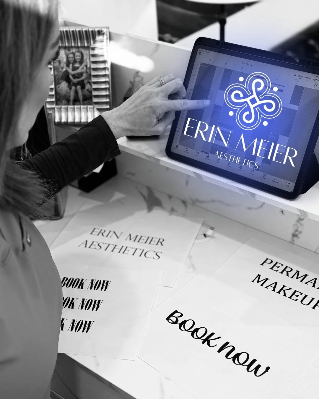 Between the school drop-offs, work meetings, and the daily hustle, I know how easy it is to put yourself at the bottom of the to-do list.

Consider this your friendly sign to take five minutes for you!

I&rsquo;m busy getting the schedule organized f