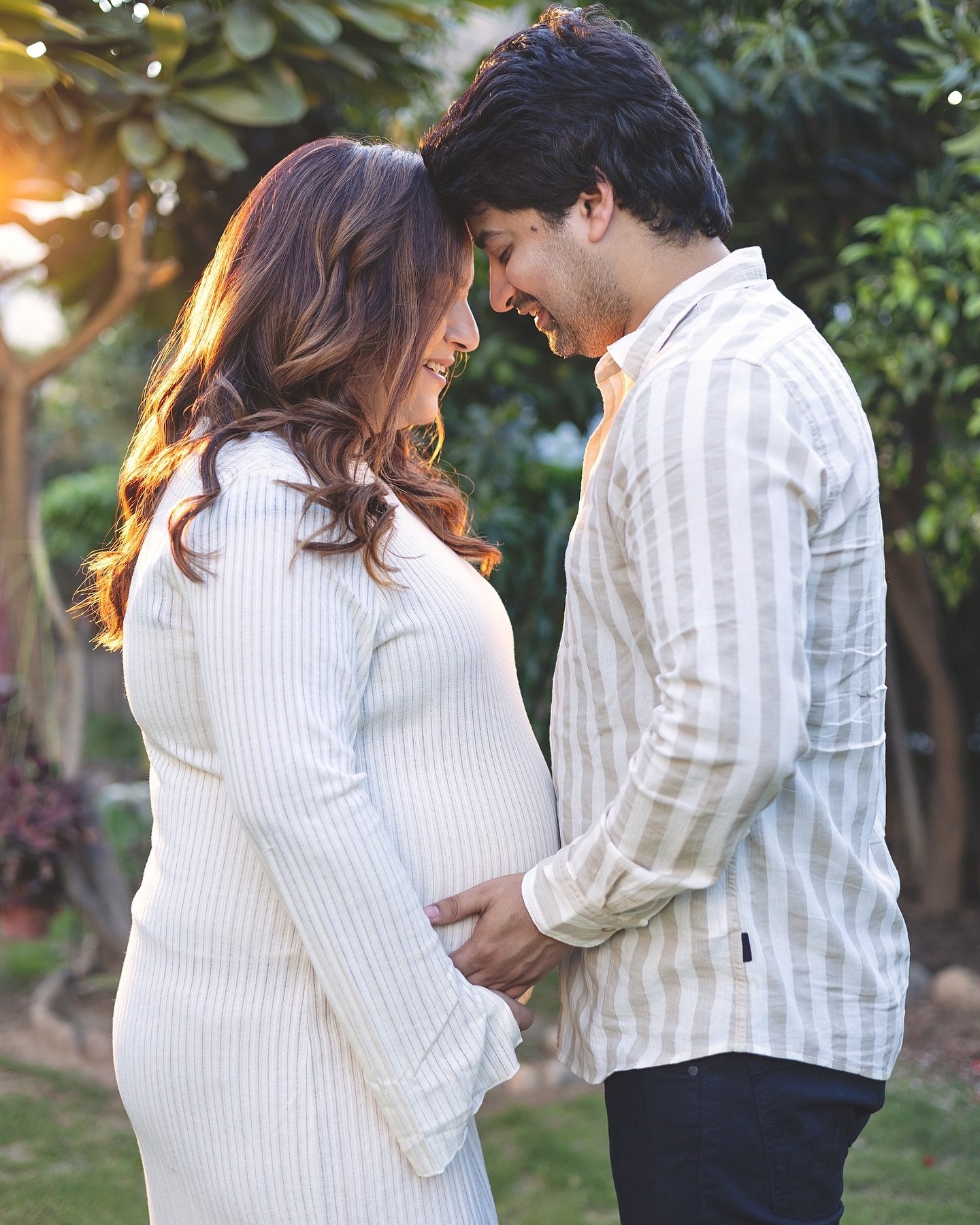 Grace in bloom. Life unfolding 💛 
.
.
@wondersbythememorytrunk
📍The Memory Trunk Studio, Jammu

#babyshoots #maternityphotoshoot #familyphotographer #kidsphotography #baby #love #thememorytrunk #momtobe #momlife #maternityphotos #babybump #pregnanc