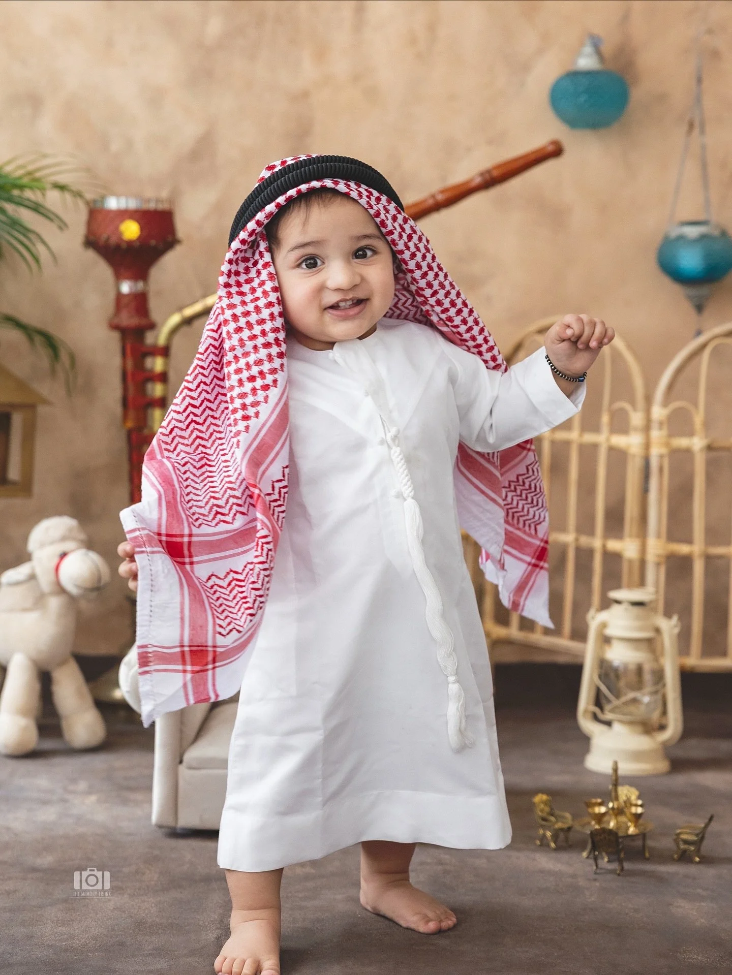 When your outfit says ‘Desert royalty’ 👑🌵🐪 but your smile says ‘Mumma’s boy forever’ ☺️💛 
.
.
@wondersbythememorytrunk
📍The Memory Trunk Studio, Jammu
#babyshoots #familyphotographer #kidsphotography  #thememorytr