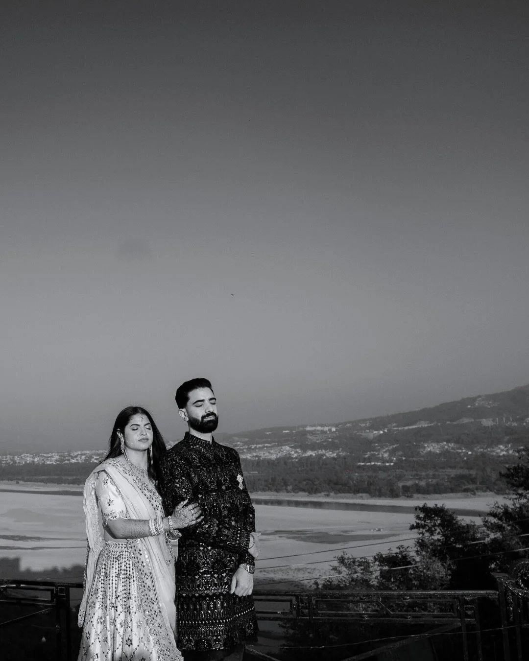 Two worlds. One celebration 💛
⠀⠀⠀⠀⠀⠀⠀⠀⠀
Amrita and Ranjan&rsquo;s wedding brought together traditions, people, and stories from very different places &mdash; Ranjan&rsquo;s Kashmiri roots and Amrita&rsquo;s family heritage blending beautifully over 