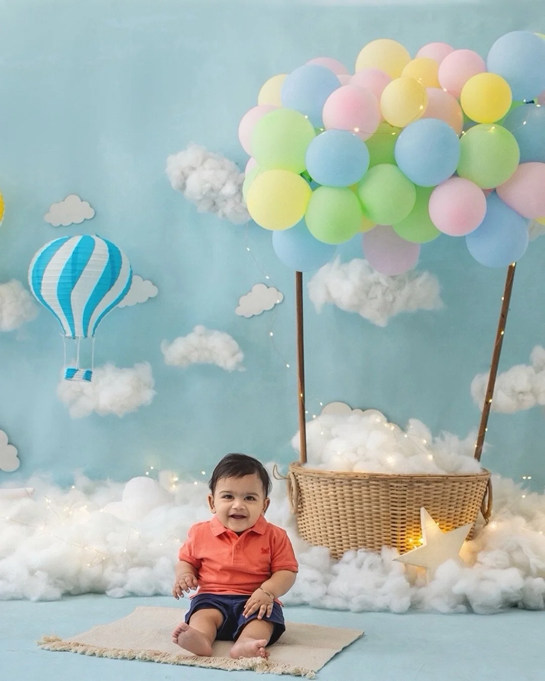 Up, up &amp; away ☁️🎈
Ridhav&rsquo;s little adventure among the clouds 💛 

#BabyPhotography #BabyPhotoshoot #KidsPhotography #BabyPhotographerJammu TheMemoryTrunk 

[baby photography in Jammu, milestone baby photoshoot, baby studio photography, hot