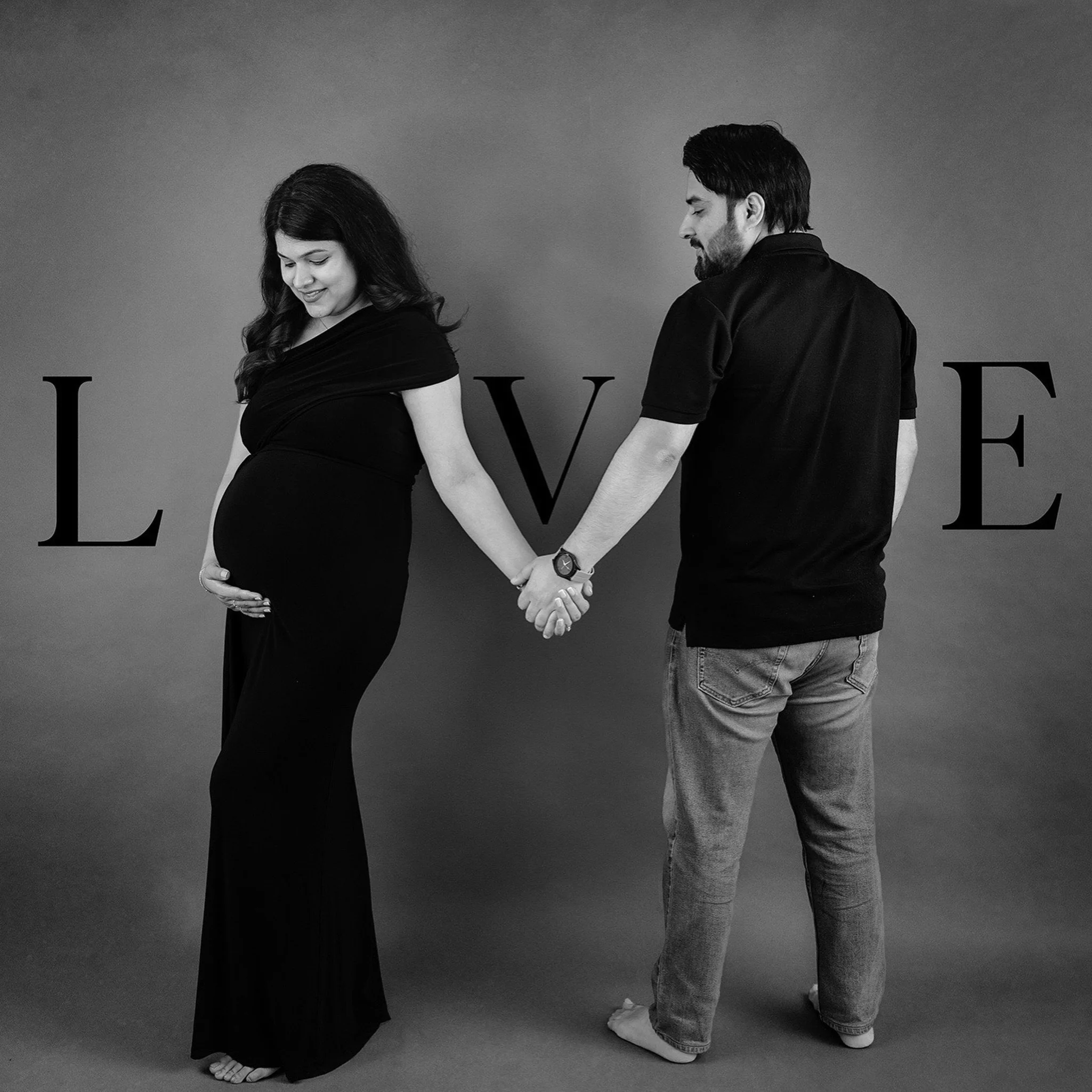 There&rsquo;s something so beautiful about this in-between &mdash; waiting, wondering, and already loving someone you haven&rsquo;t met yet 🤍

#MaternityPhotography #MaternityPhotoshoot  #MaternityPhotographer #JammuPhotographer 
#TheMemoryTrunk

[M