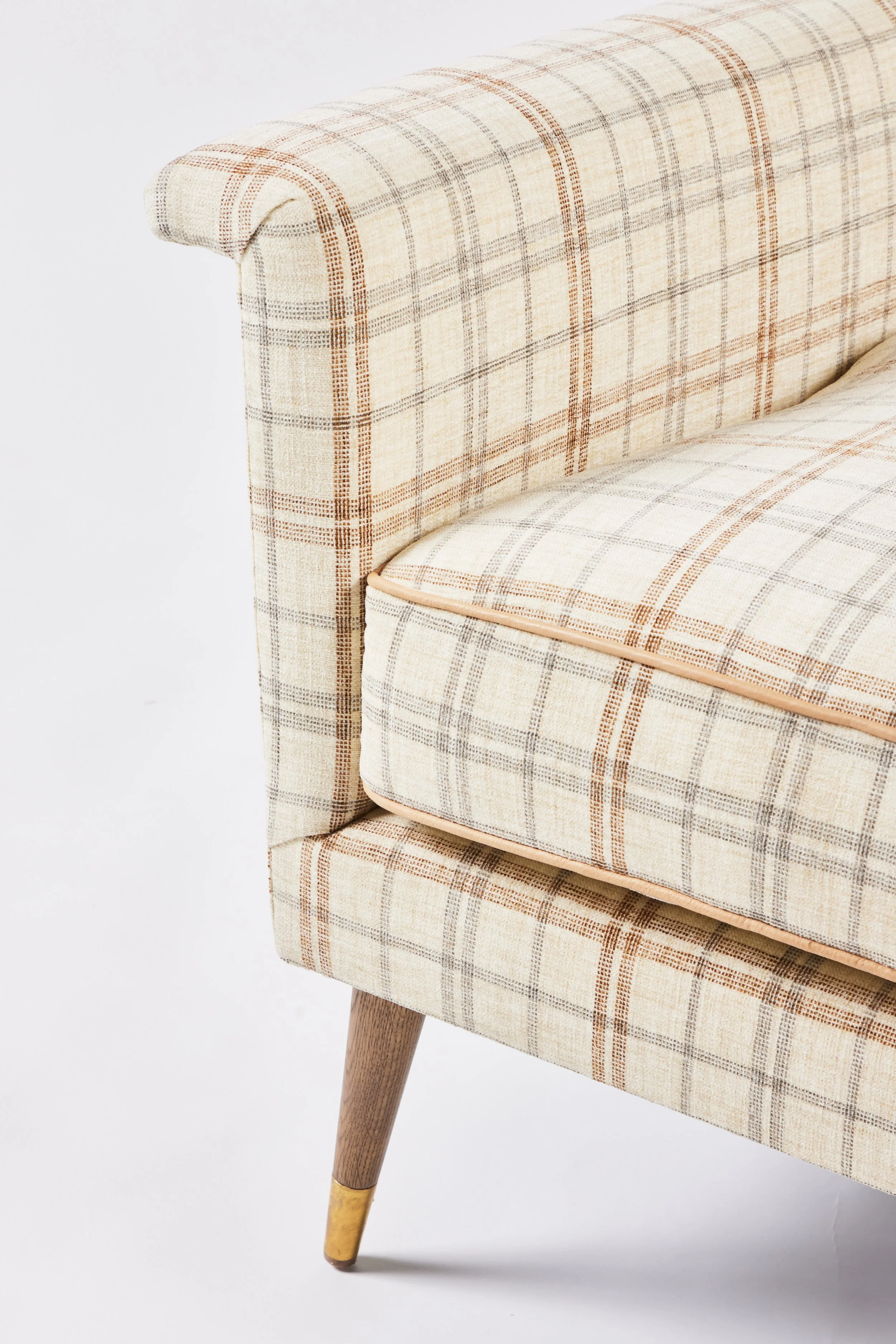 Jolly_Club_Chair_White_Stripes_6.jpg