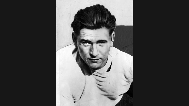 TD football's "Zuck" anchored Chicago Bear line in two NFL championships