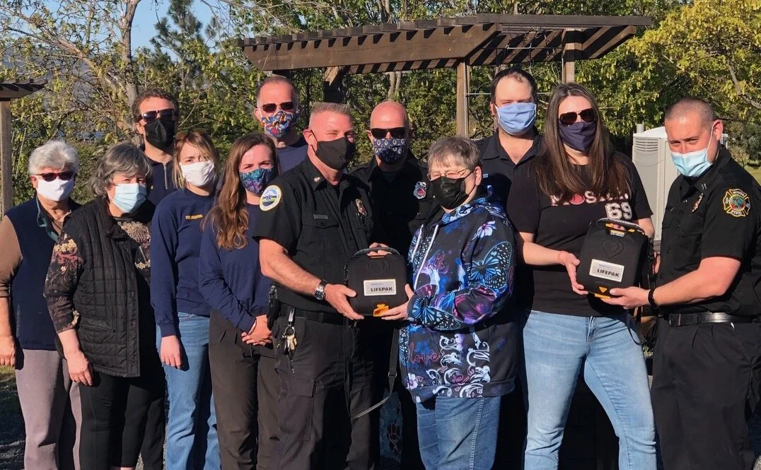 These small little black boxes can be the difference between life and death for someone having a heart attack. The automatic external defibrillators have voice commands that can easily talk a novice through the procedure. The Mosier Fire Department …