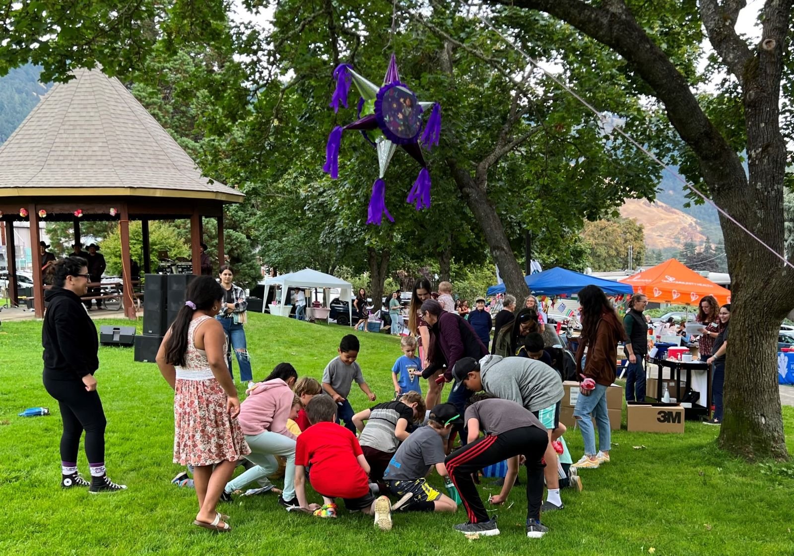 El Grito returns to White Salmon’s Rheingarten Park on September, 17th