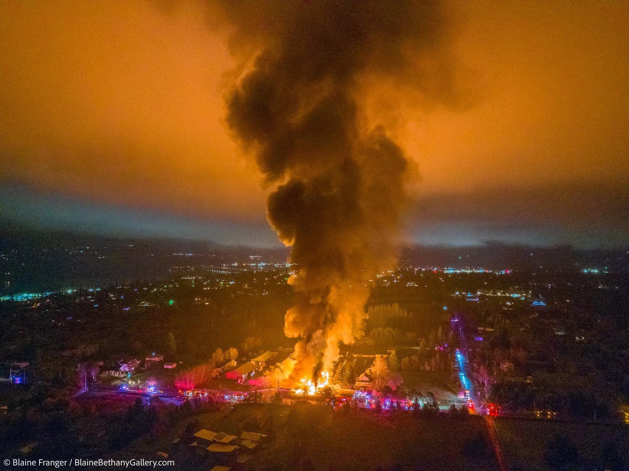Fire destroys several buildings at iconic Mill site in Hood River; employees shifted to Dallesport