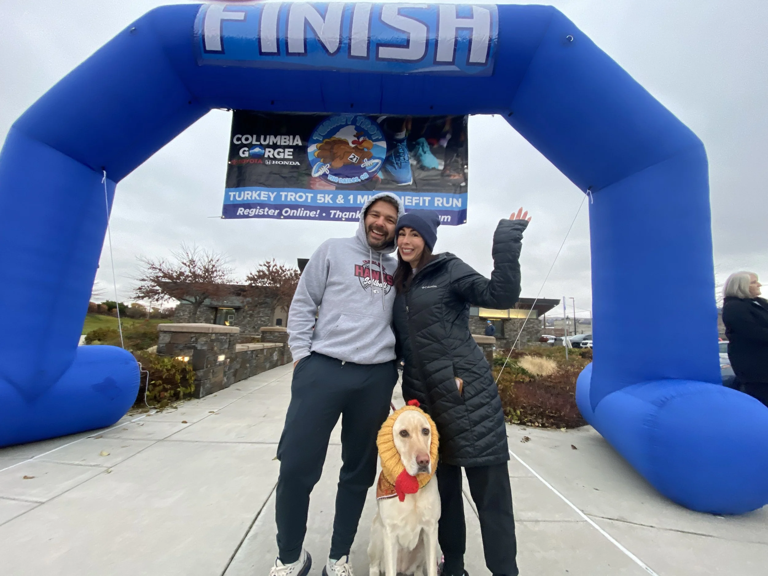      

 
   To the editor,  Kudos to Rachel and Aaron Carter for their award as “Philanthropic Biz of the Year” - for four years in a row! The Carters support an impressive list of community endeavors and organizations in the Gorge. We wanted to let 