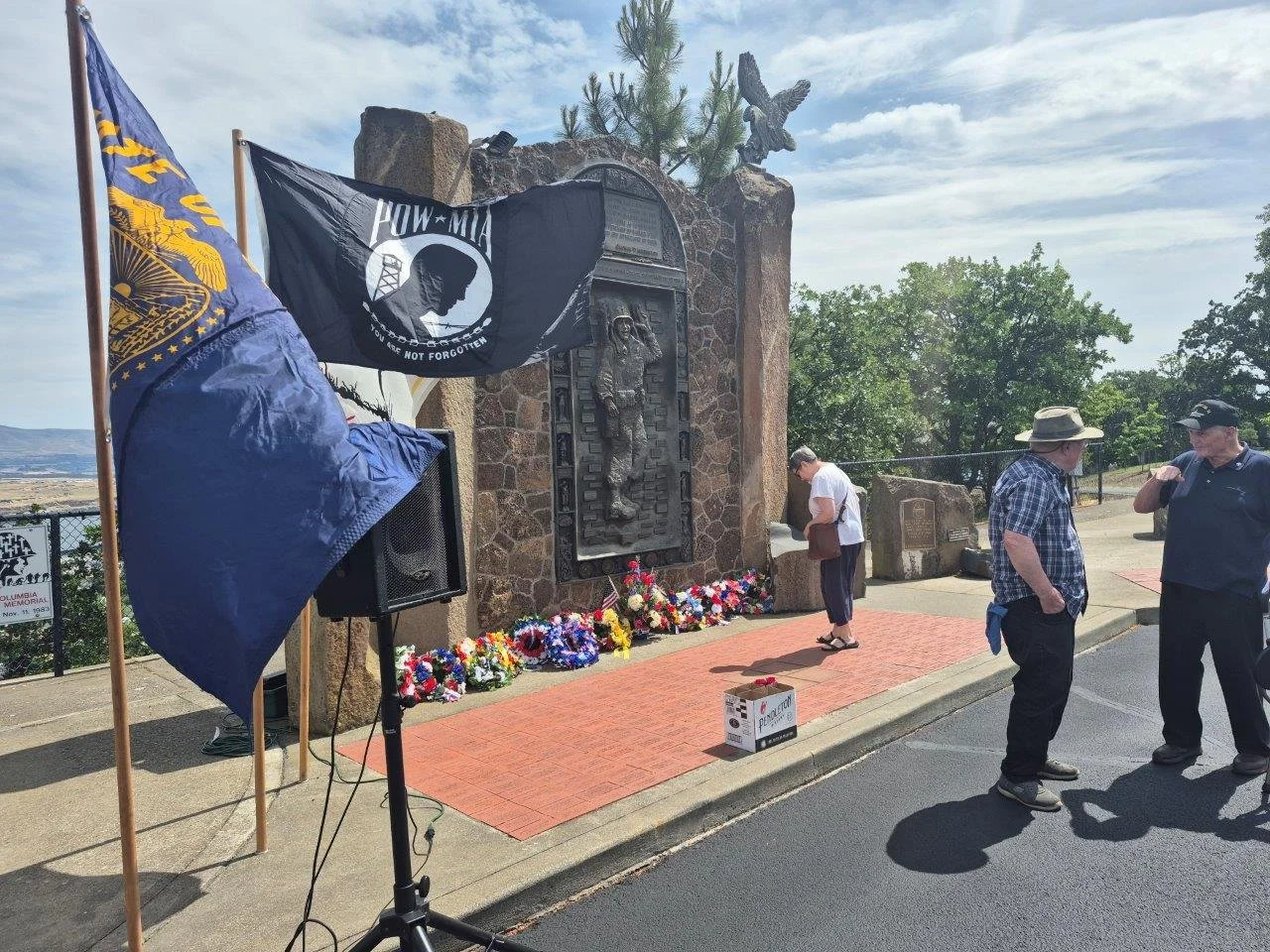 Memorial Day Ceremony Honors Fallen Service Members at Sorosis Park