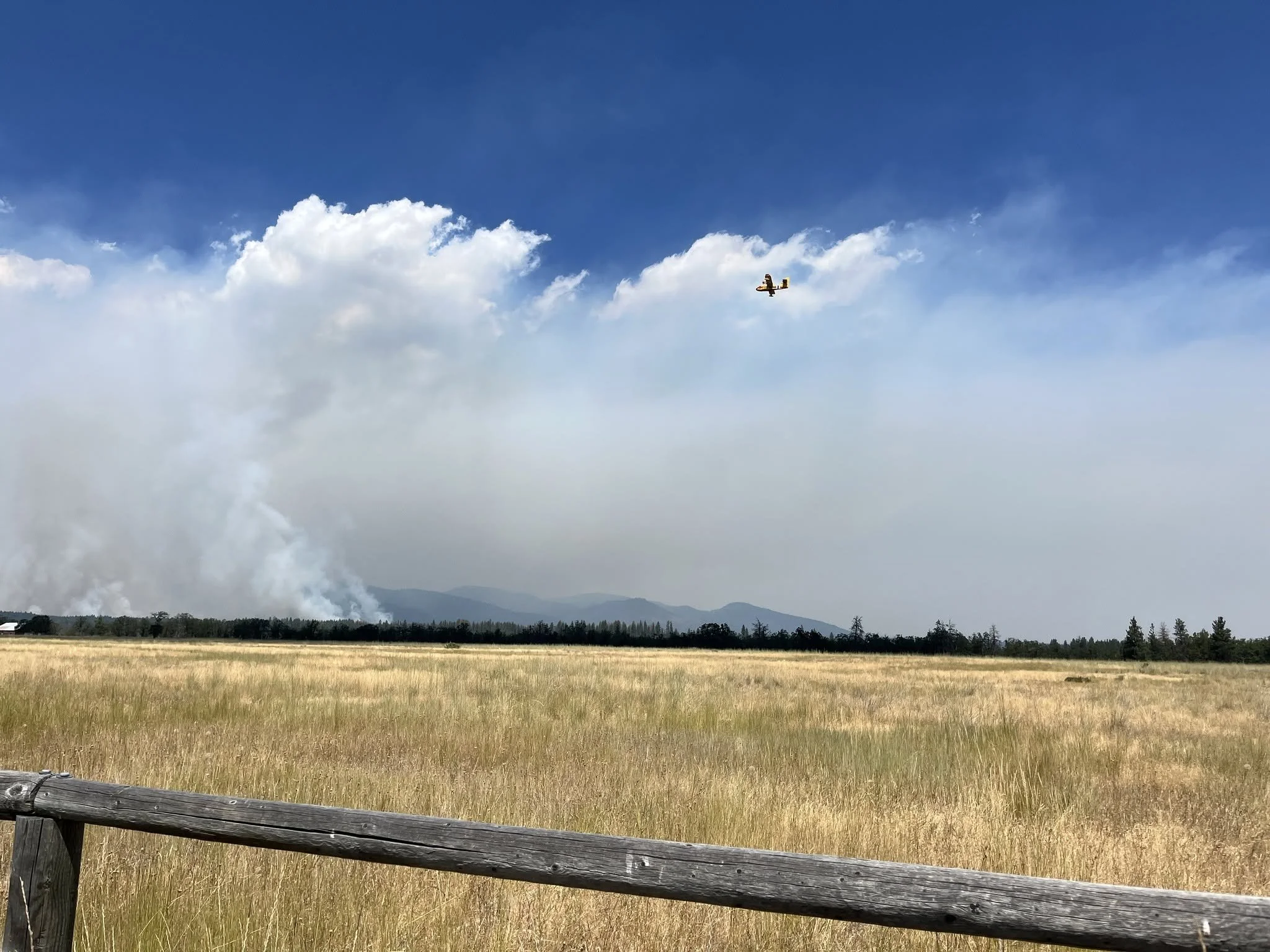 Grasshopper Fire tops 10,700 acres as crews hold key lines; 8-Mile Fire reaches 35% containment