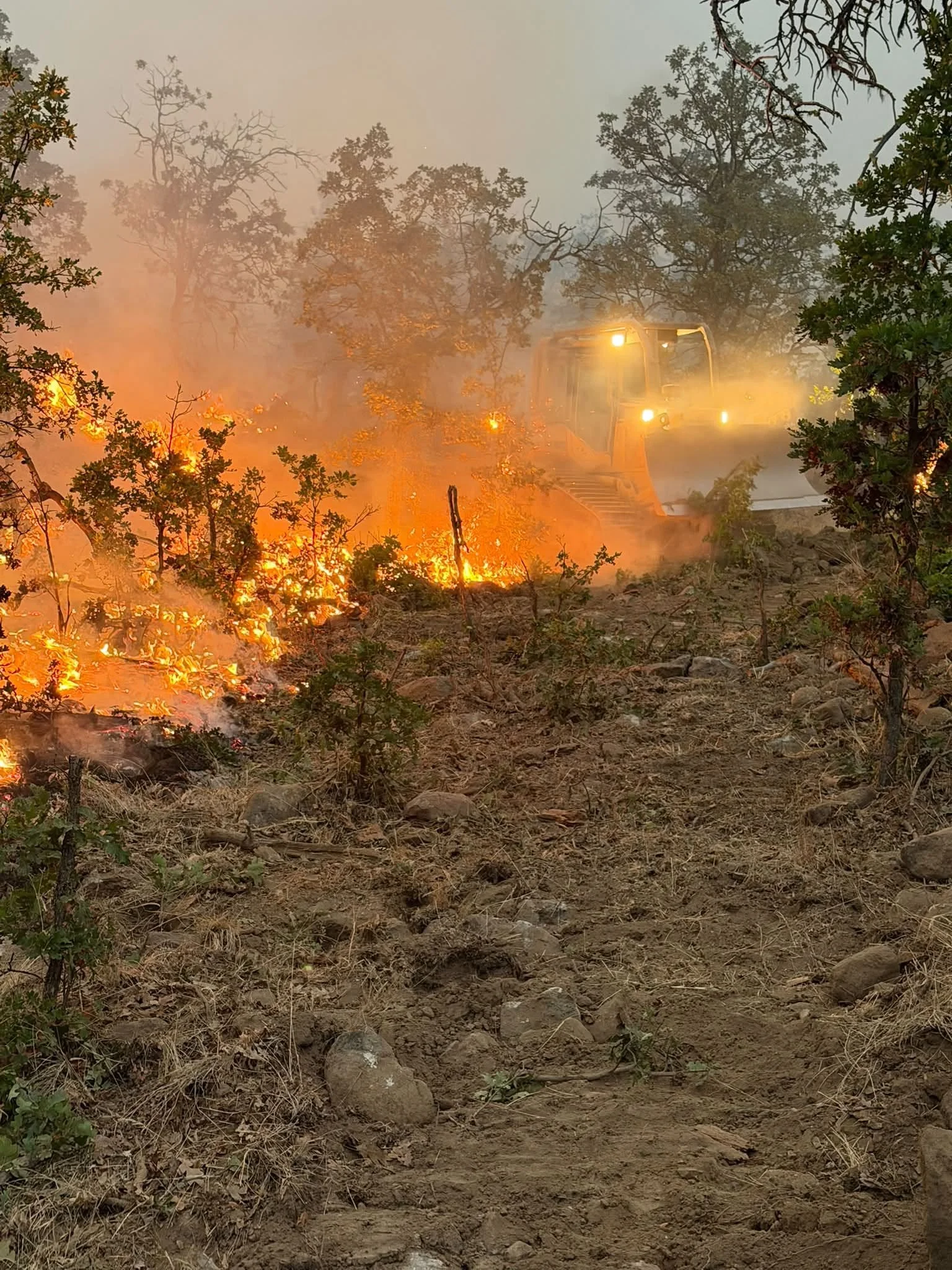 Grasshopper Fire reaches 31,571 acres; containment grows to 17% as evacuations ease