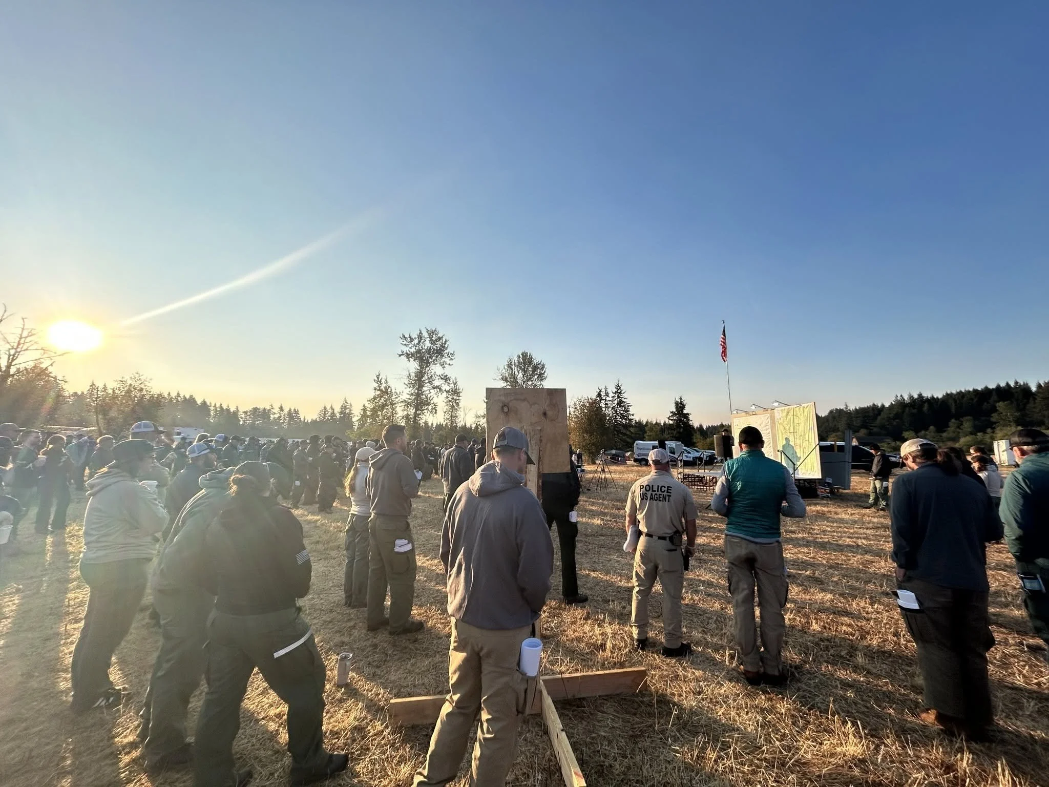 New Team Takes Command of Grasshopper Fire near Mt. Hood as Low Humidity Challenges Crews
