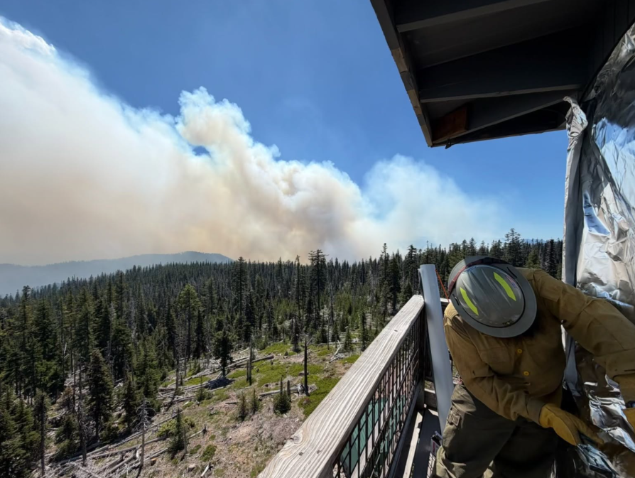 Grasshopper Fire grows to more than 18,000 acres as crews hold lines protecting Pine Hollow
