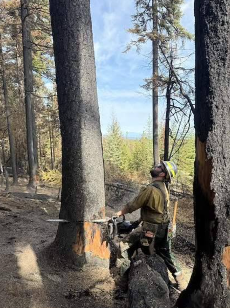 Just One Mile of Grasshopper Fire Perimeter Remains Uncontained