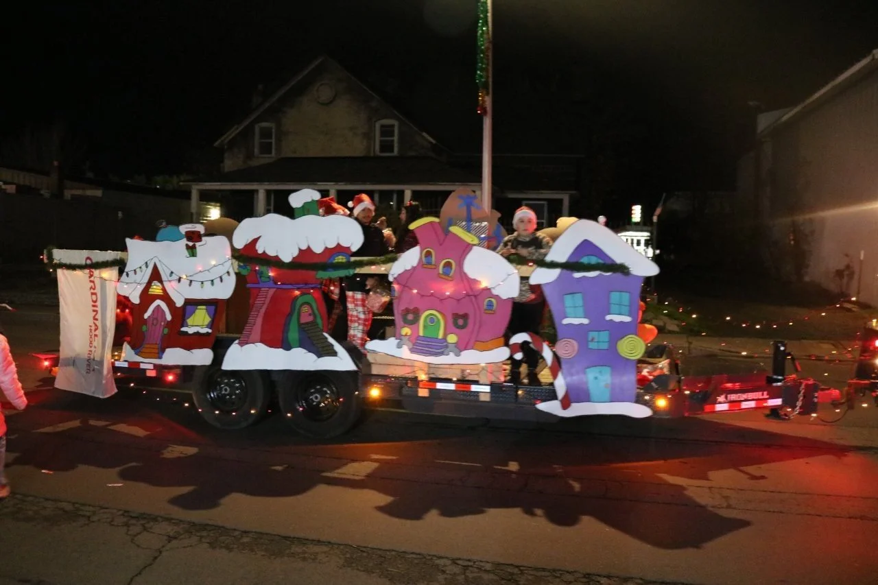 Starlight Parade brings Dr. Seuss–themed glow to downtown The Dalles