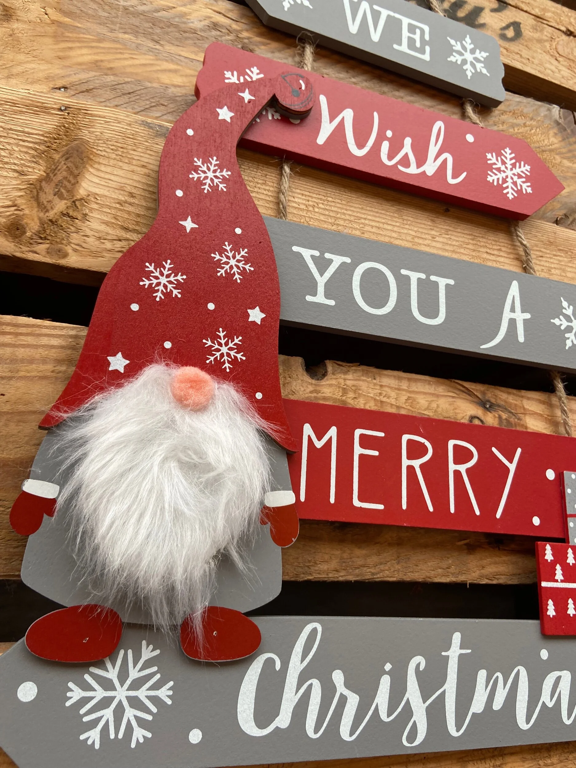 33C3CF44-F8BF-4125-A7ED-09ED7B591084