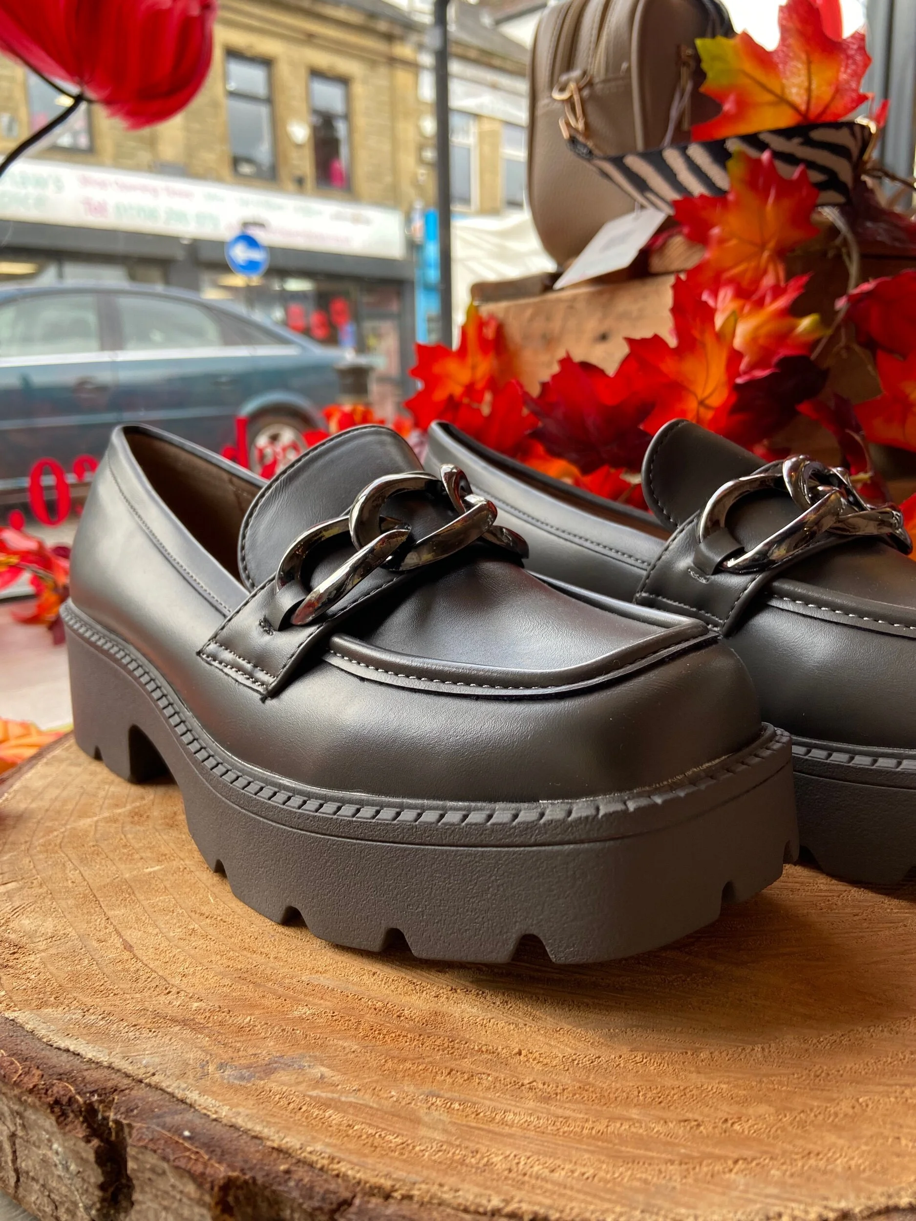 7E275989-F43E-44A6-9ADD-14927A431F4C