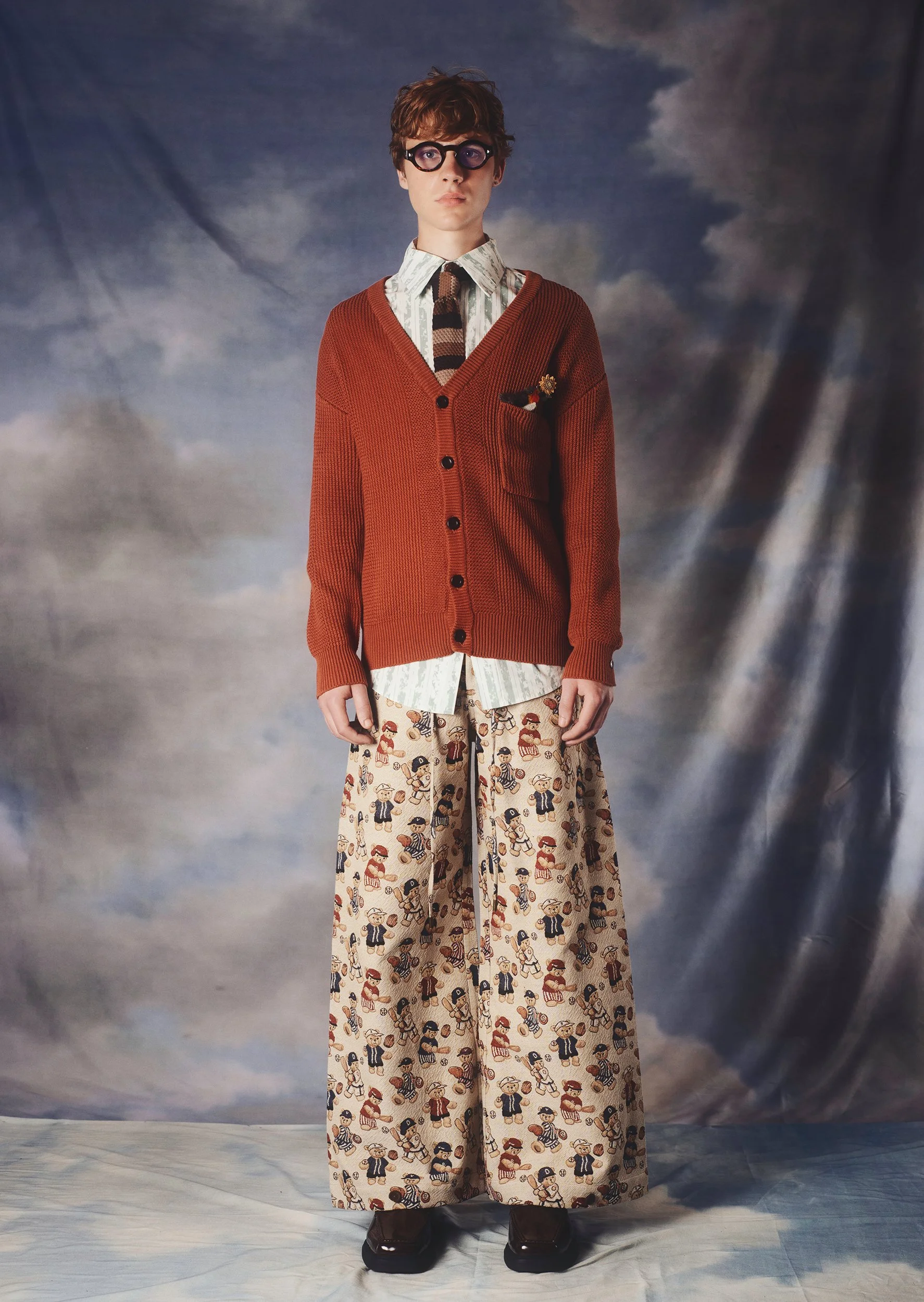 L7_MAN_7848* copy.jpeg