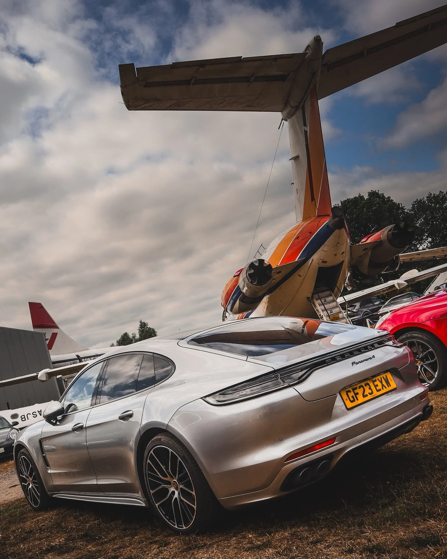 Four doors. Zero compromises. The Panamera 4 doesn&rsquo;t just move, it dominates daily. 🛩️