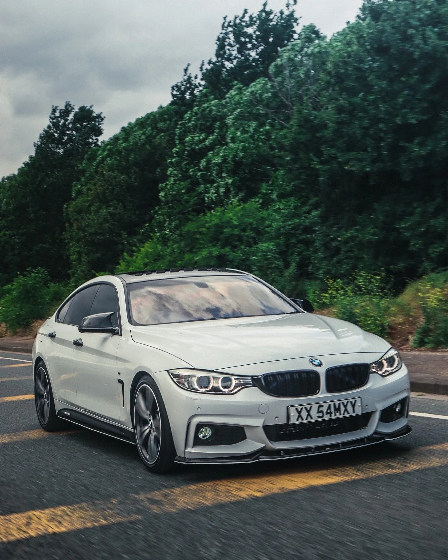 428i - built to roll, not to rest.