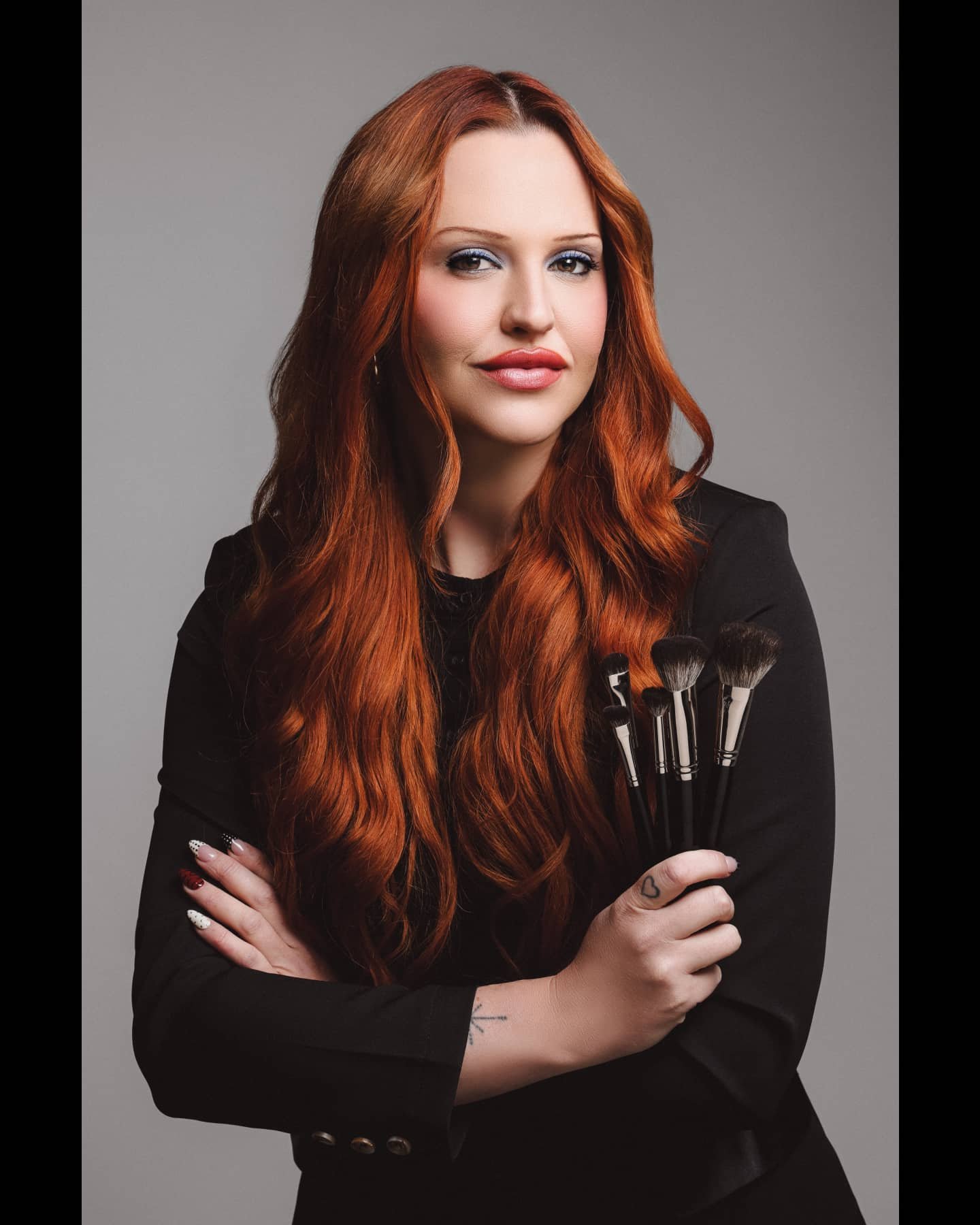 ✨The artist behind the brushes💄Makayla has you covered for hair, makeup, and styling at Studio1000 🎨
From your design consultation to your final glam moment, she does it all (and makes it fun, too!) 
Whether you&rsquo;re chatting with her on the ph