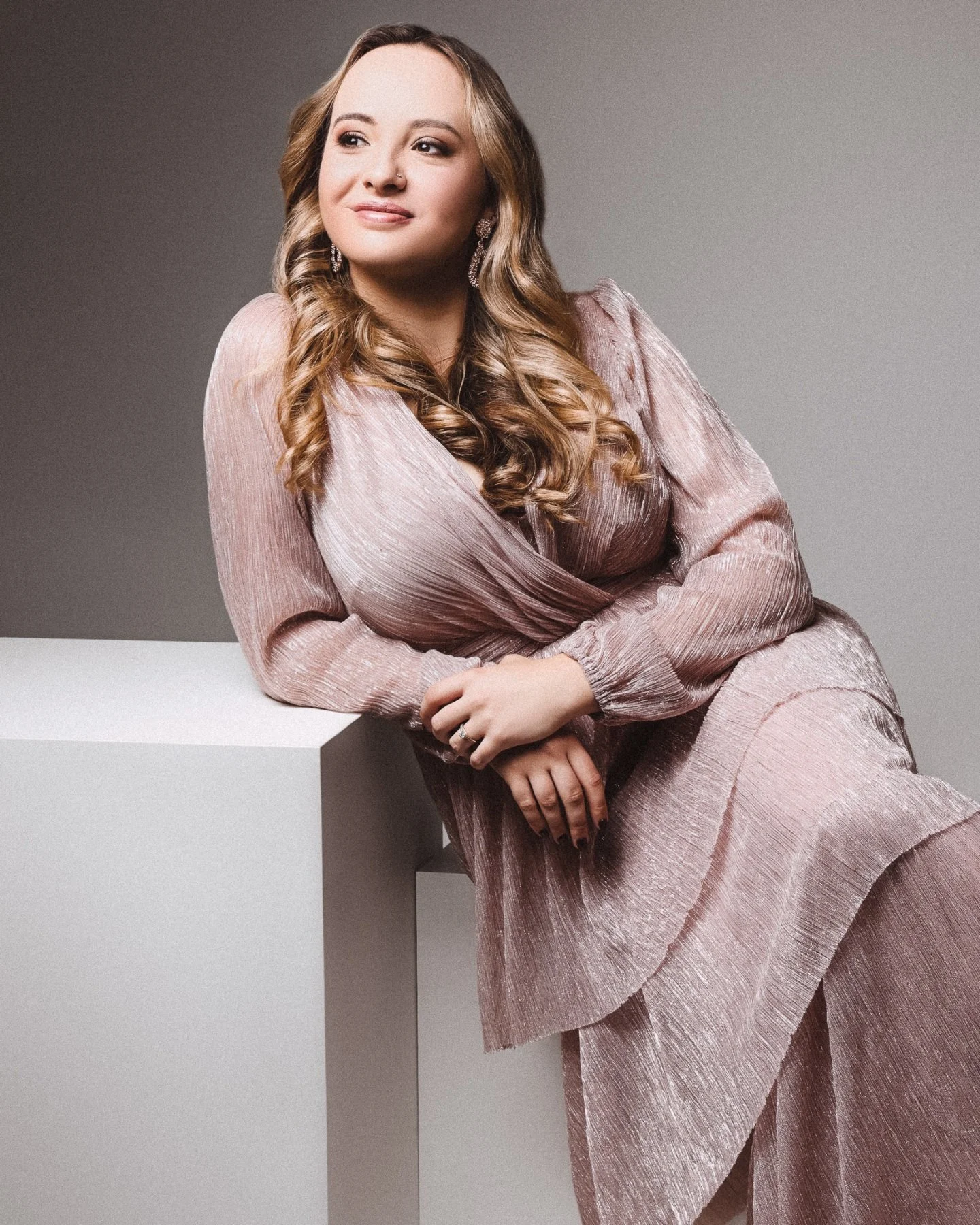 Each portrait a reminder that she is loved, she is cherished, and this is her moment to shine. 🌟💖