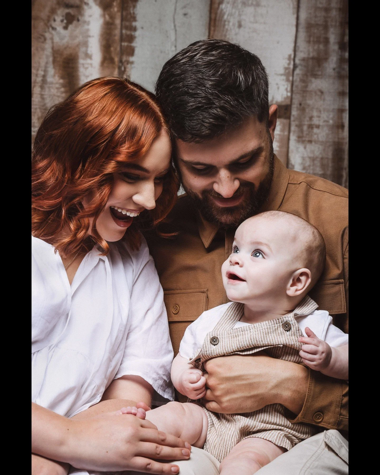 Your family. Your love. Beautifully captured ✨

Book your session with us today! 🤍

#familyphotography #newbornphotography #familysession #newbornsession #familyphotoshoot #preciousmoments