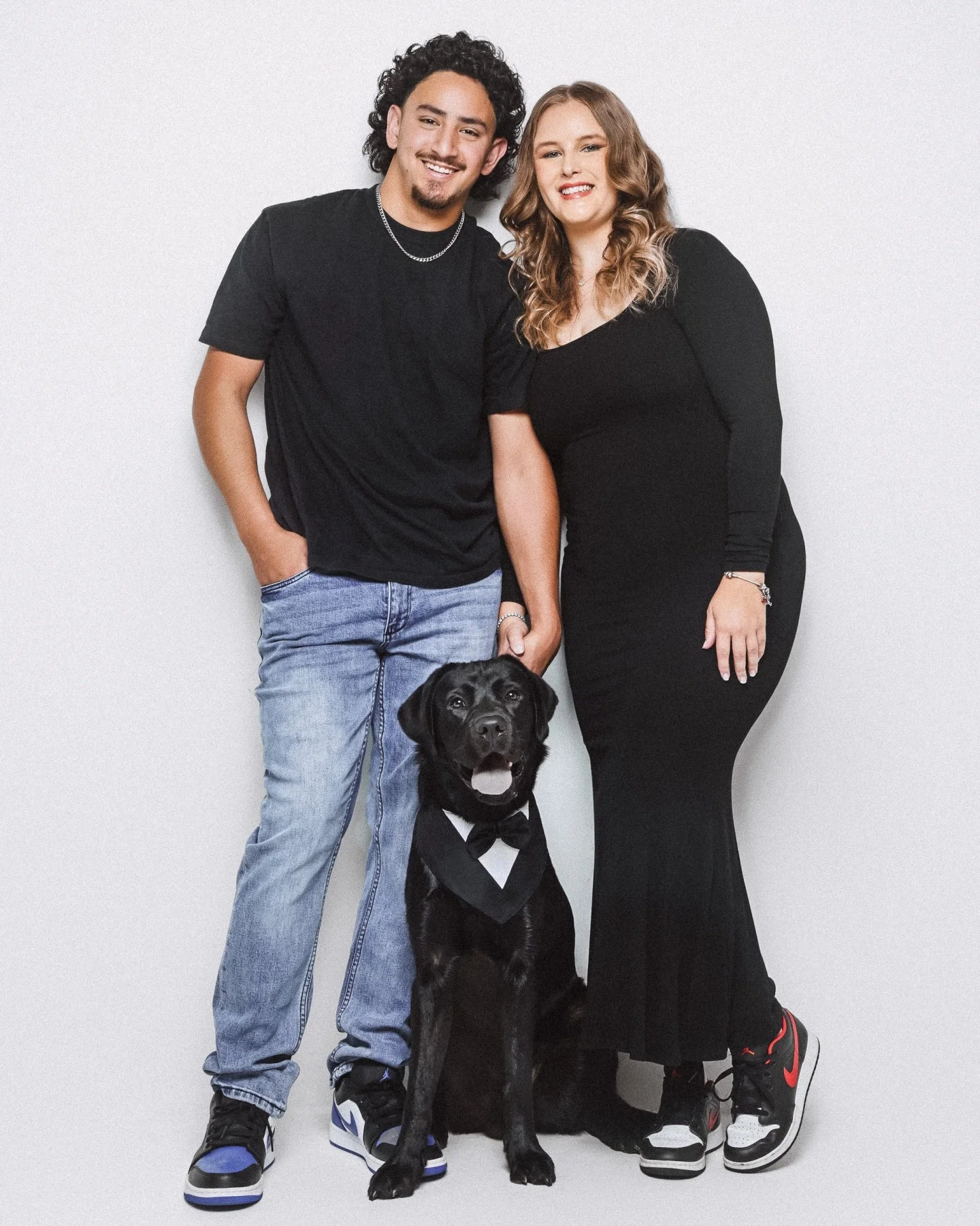 Their love story&hellip; with a little extra pawsitivity. 🐾💕 Because family portraits should include everyone.

#CoupleGoals #PetPhotography #CouplePhotography #FurFamily #DogParents  #PetPortrait